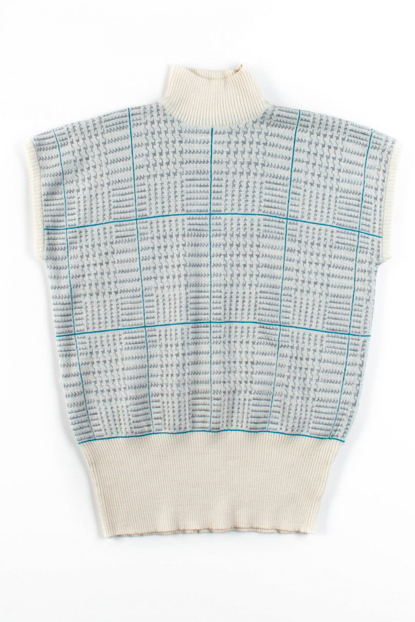 Patterned Sleeveless Sweater Top