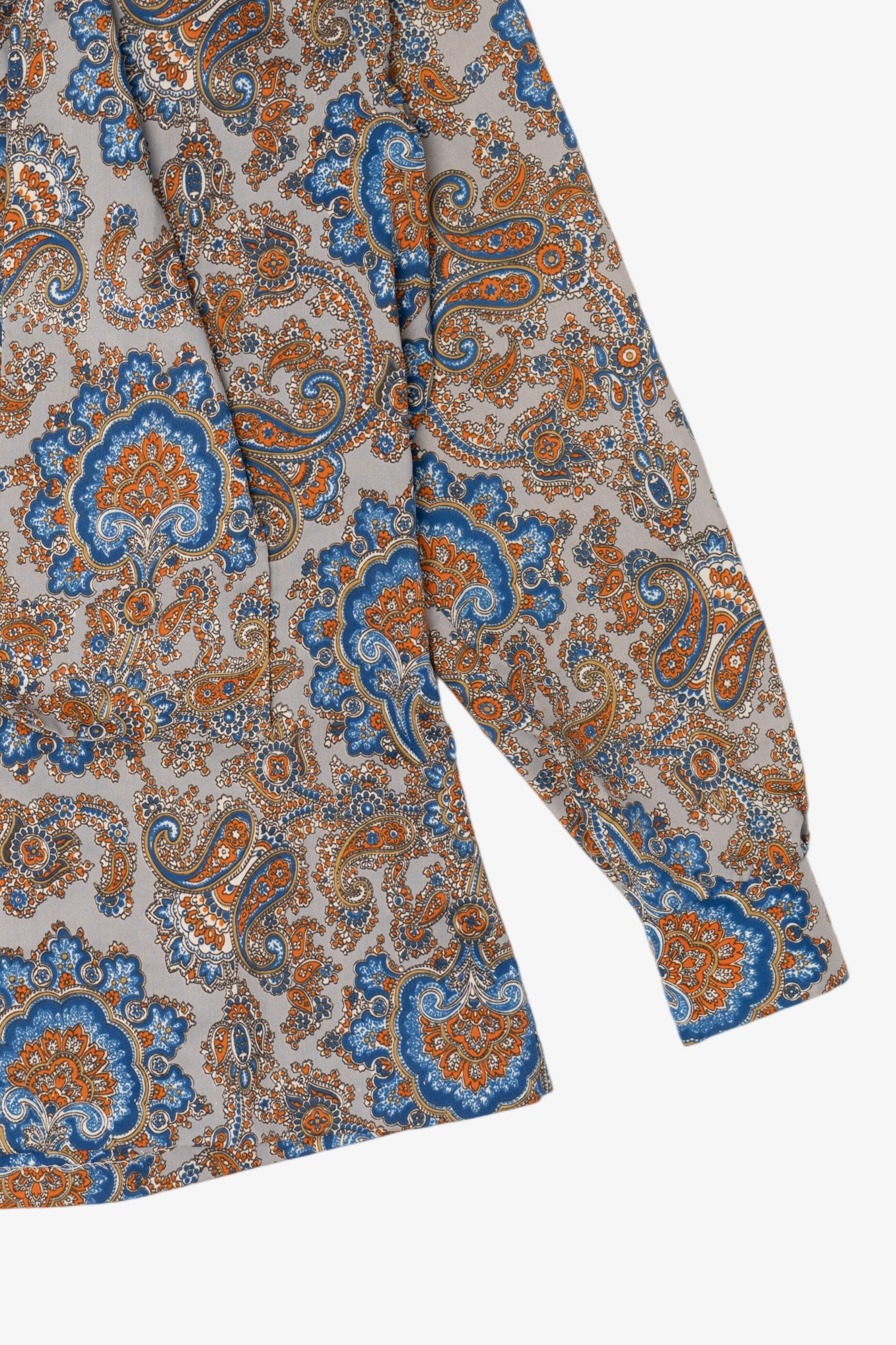 Vintage Queen Casuals Paisley Pattern Pussycat Bow Blouse (1970s)