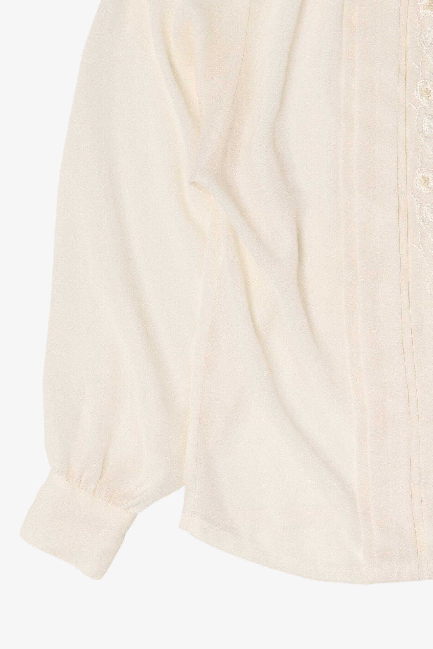 Vintage Ivory Floral Shapely Blouse (1980s)