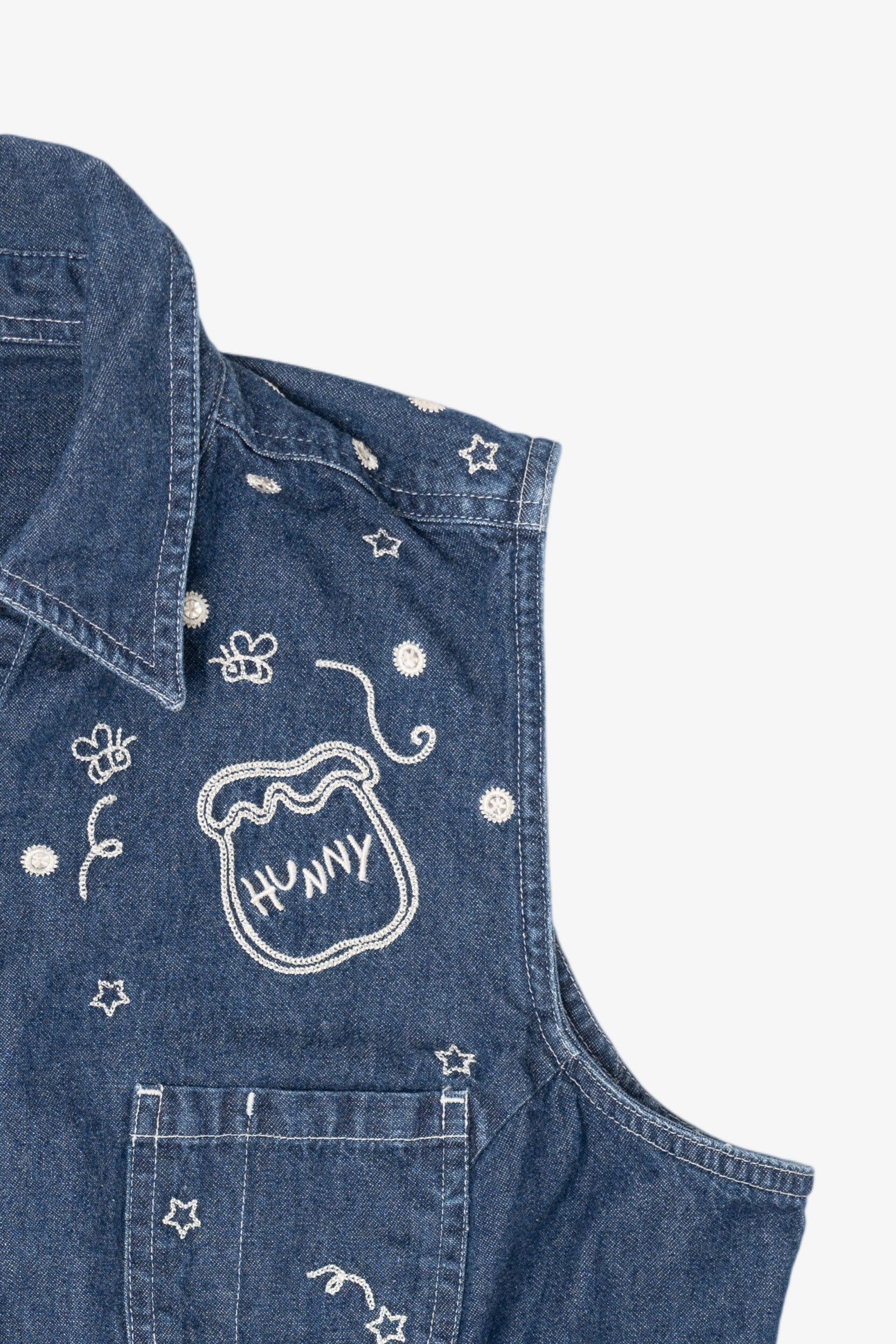 Vintage Disney Winnie The Pooh Honeypot EmbroideredDenim Vest (1990s)