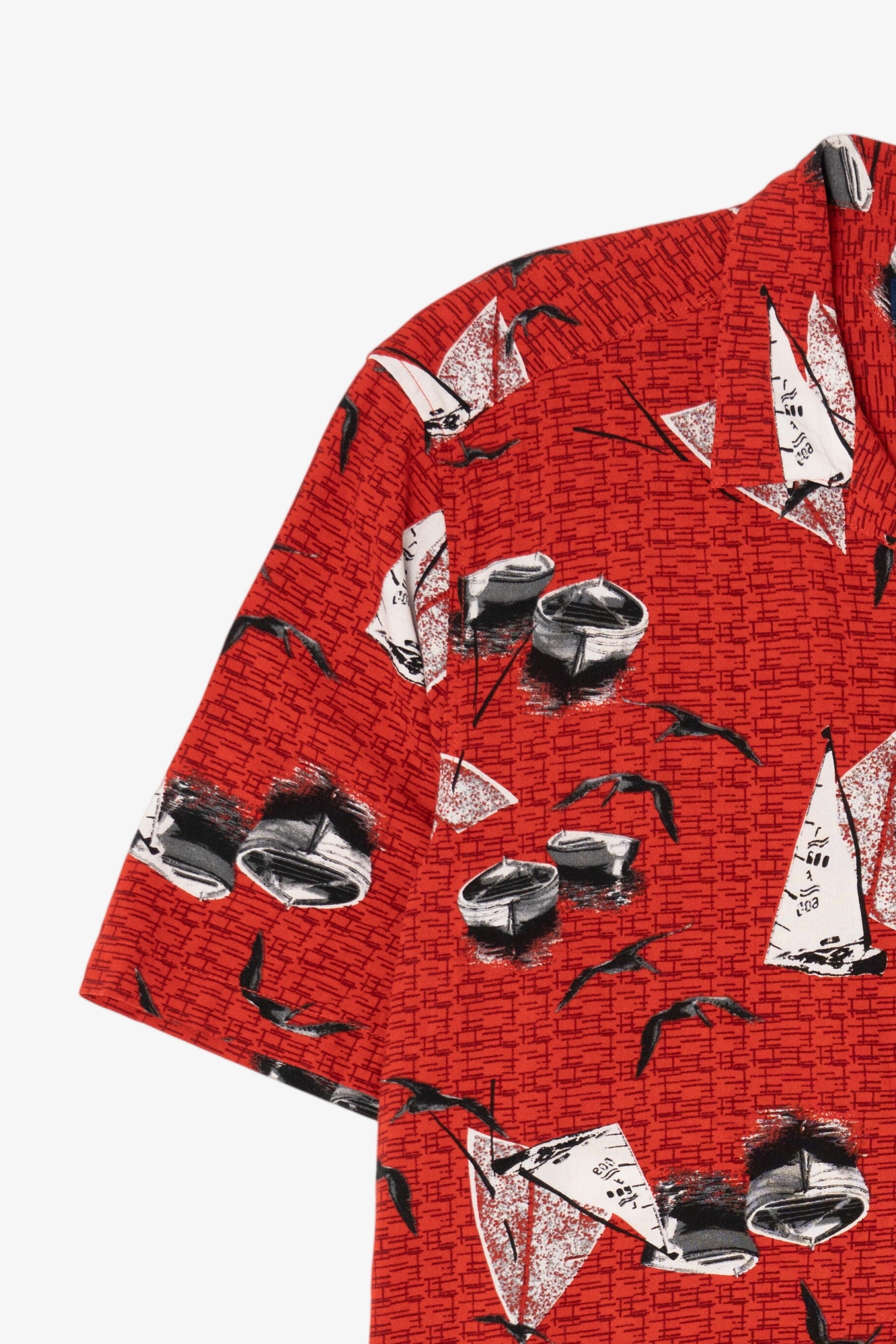 Vintage Red Boca Sailboats And Canoes Pattern Button Up Shirt (1990s)