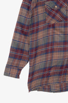 Vintage Van Heusen Plaid Winterweights Button Up Flannel Shirt (1990s)