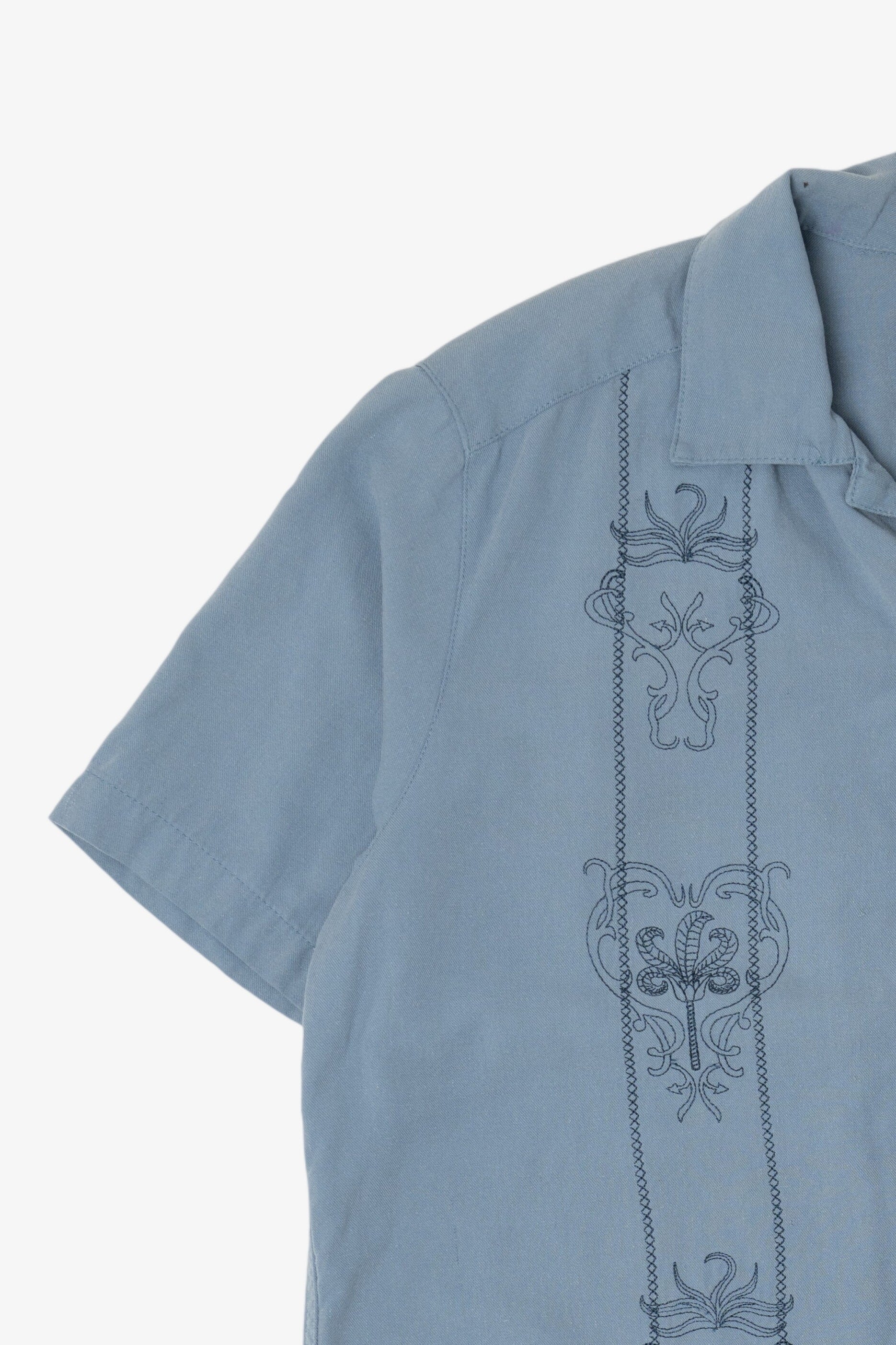 Vintage Blue Caribbean Joe Silk Button Up Shirt (2000s)