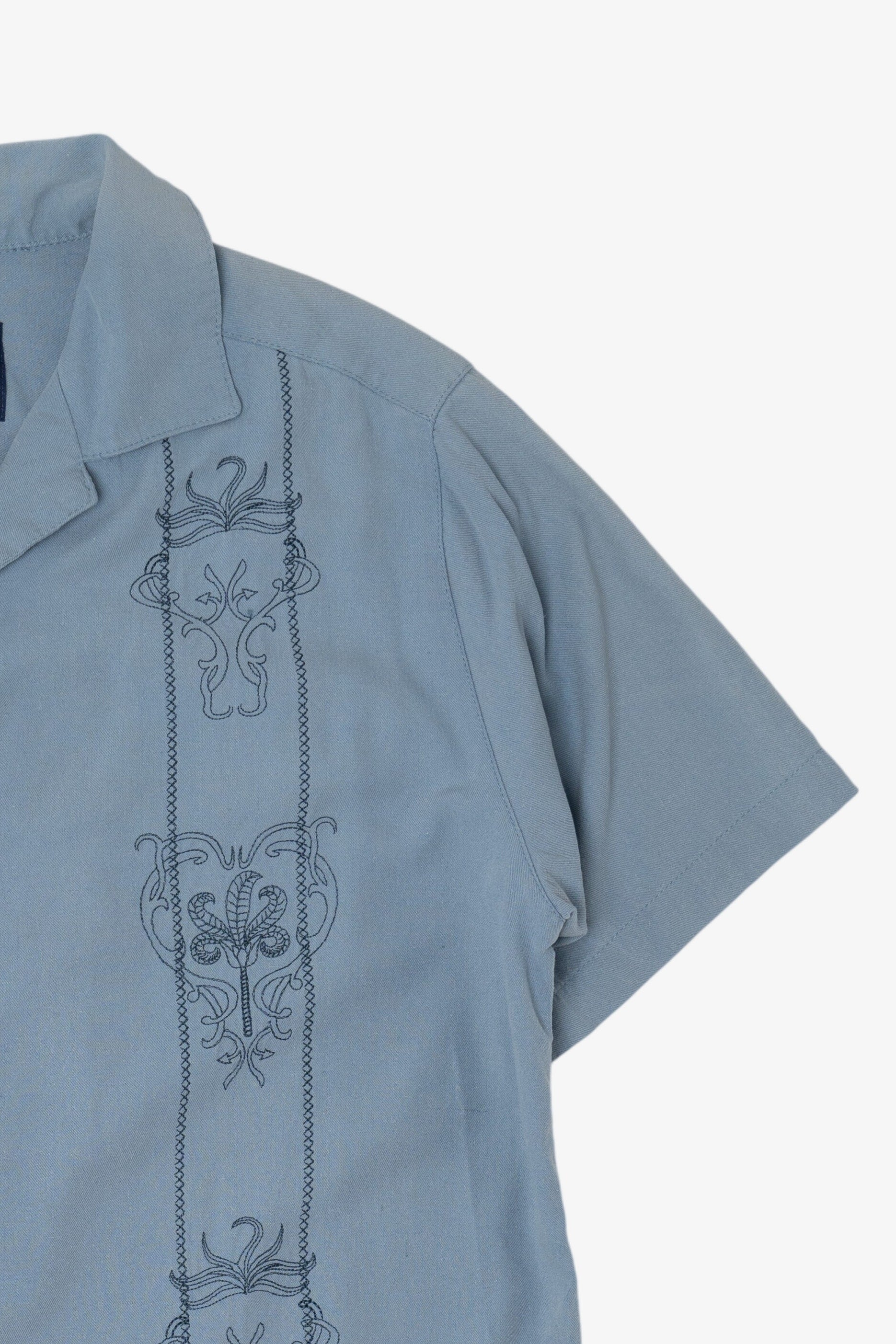 Vintage Blue Caribbean Joe Silk Button Up Shirt (2000s)
