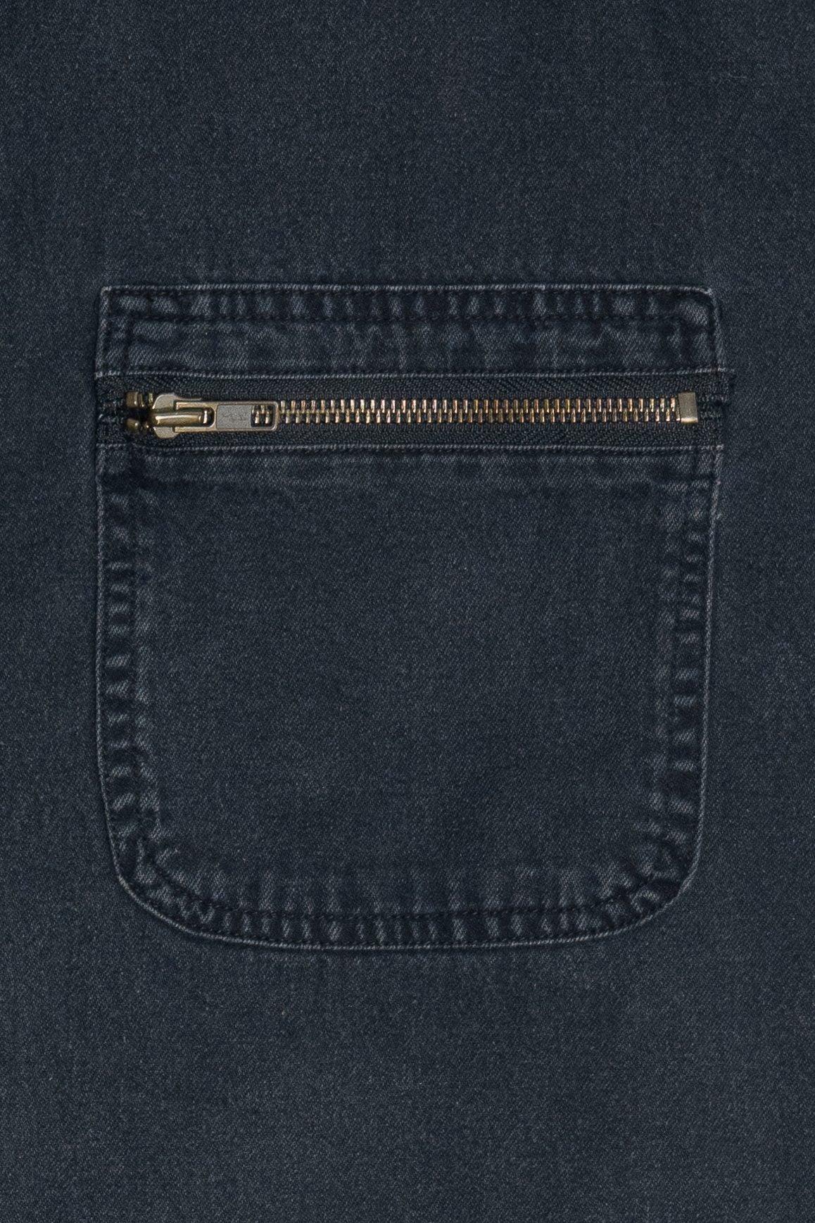 WB Looney Tunes Embroidered Logo Warner Bros. Studio Store Vintage Button Up (1990s)