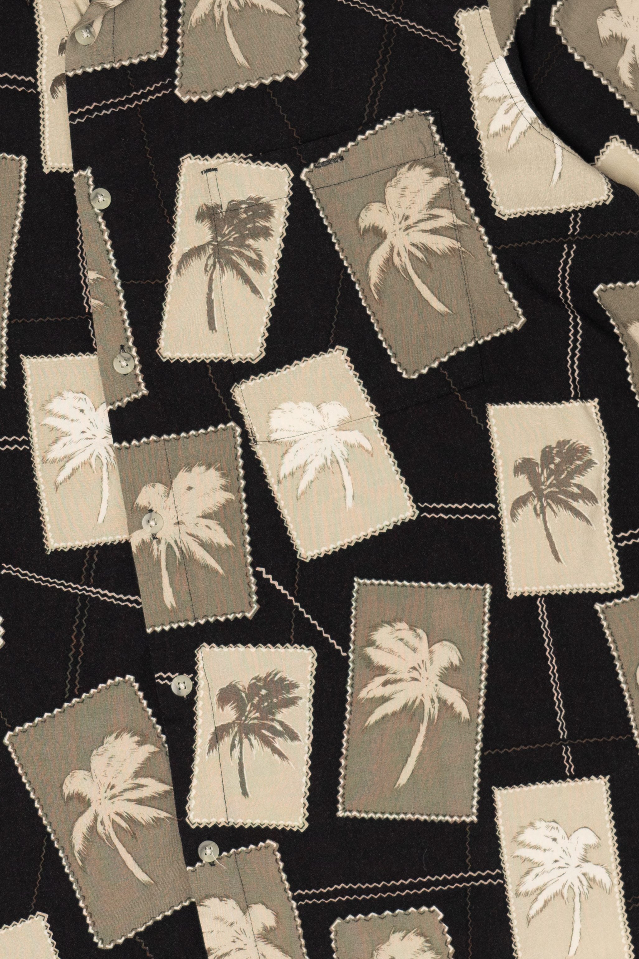 Vintage Croft & Barrow Palm Tree Hawaiian Button Up Shirt (2000s)