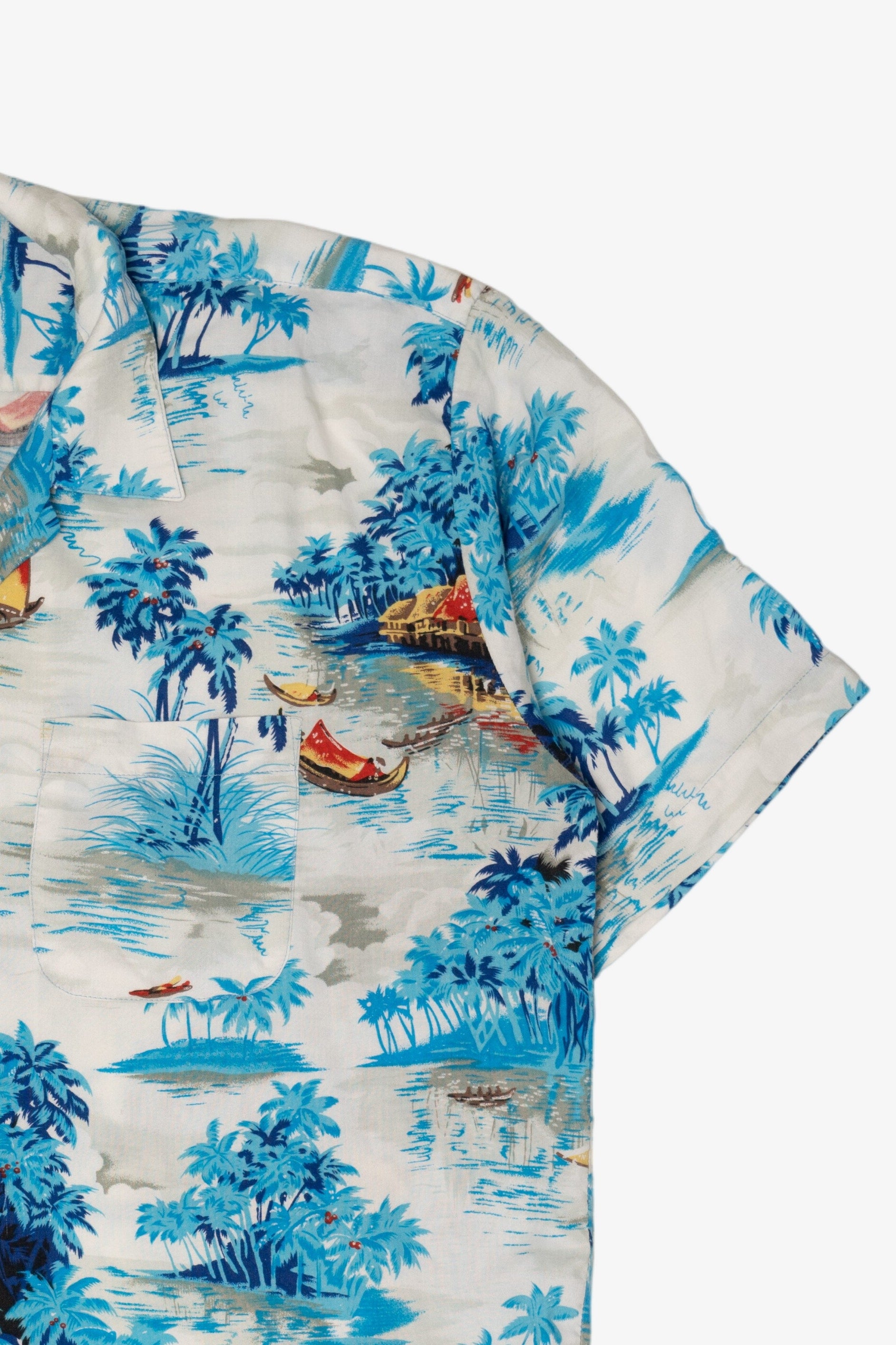 Vintage Blue Ocean Current Hawaiian Button Up Shirt (1990s)