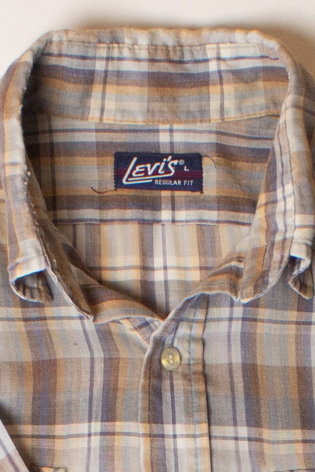 Vintage Plaid Levi's Button Up Shirt (1980s)