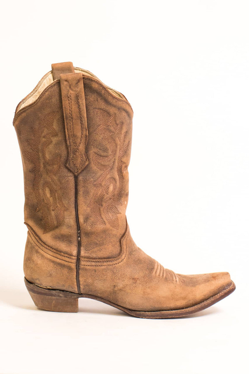 Vintage Corral Cowboy Boot (7.5 B)