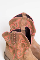 Vintage Justin Cowboy Boot (8 B)