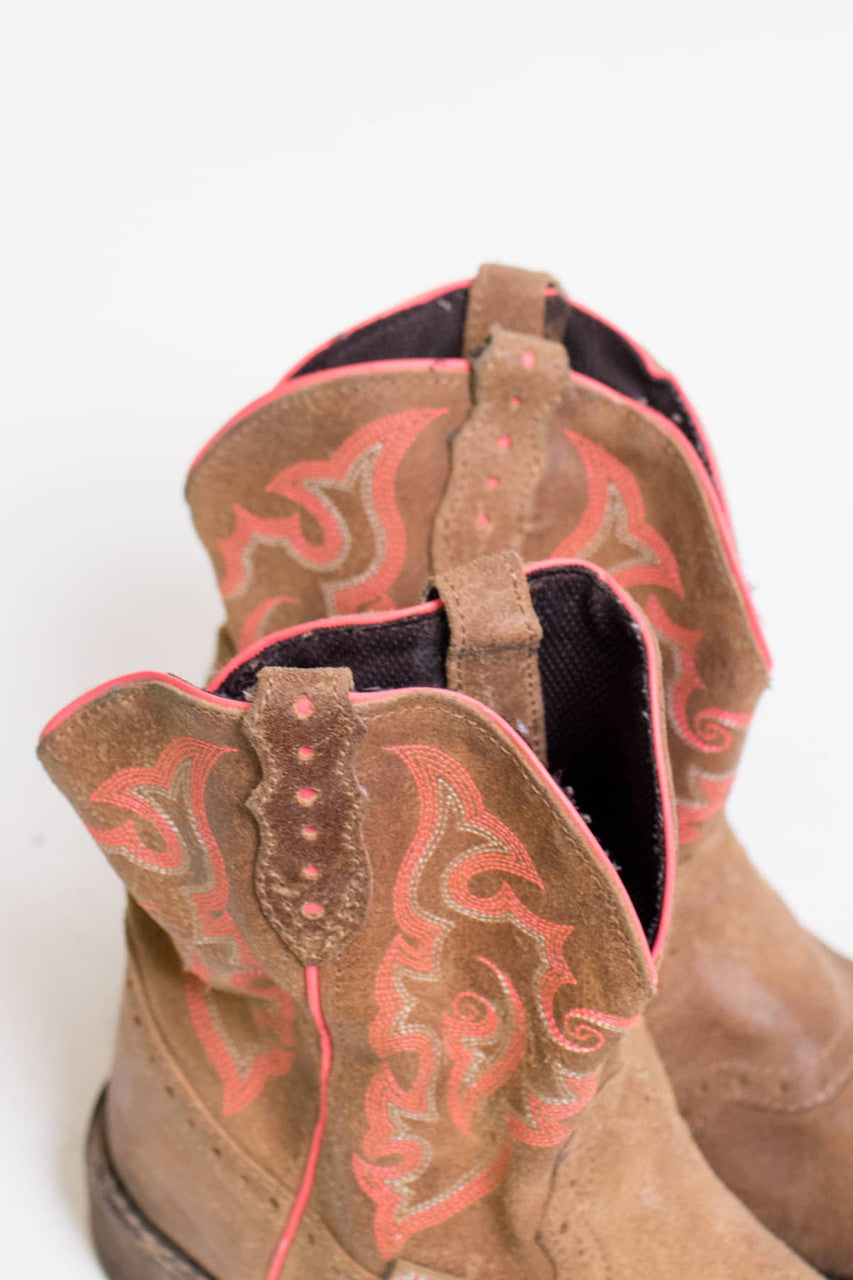 Vintage Justin Cowboy Boot (8 B)