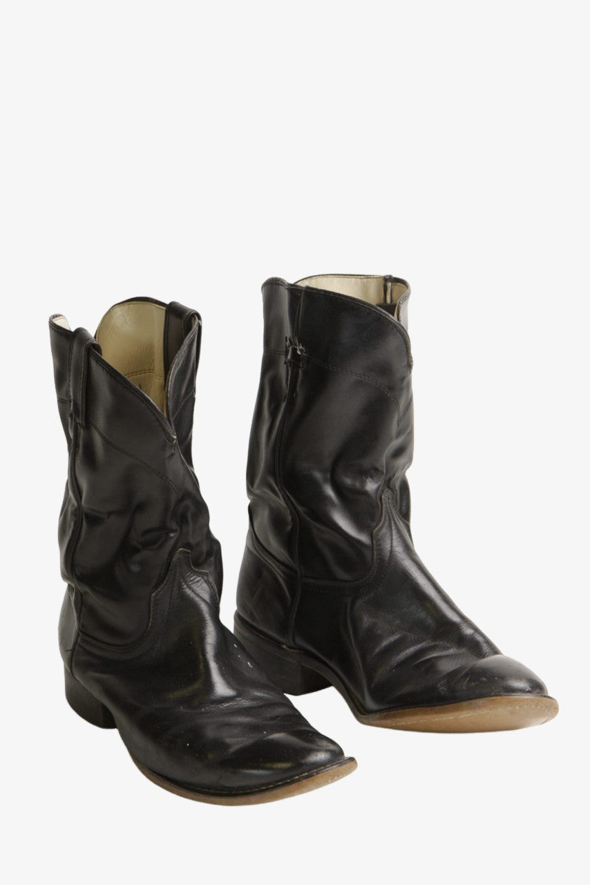 Laredo 9 EE Cowboy Boots