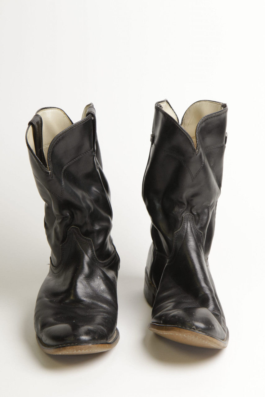 Laredo 9 EE Cowboy Boots