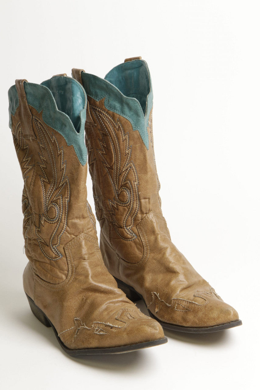 Women's 8.5 Coconuts Cowgirl Boots