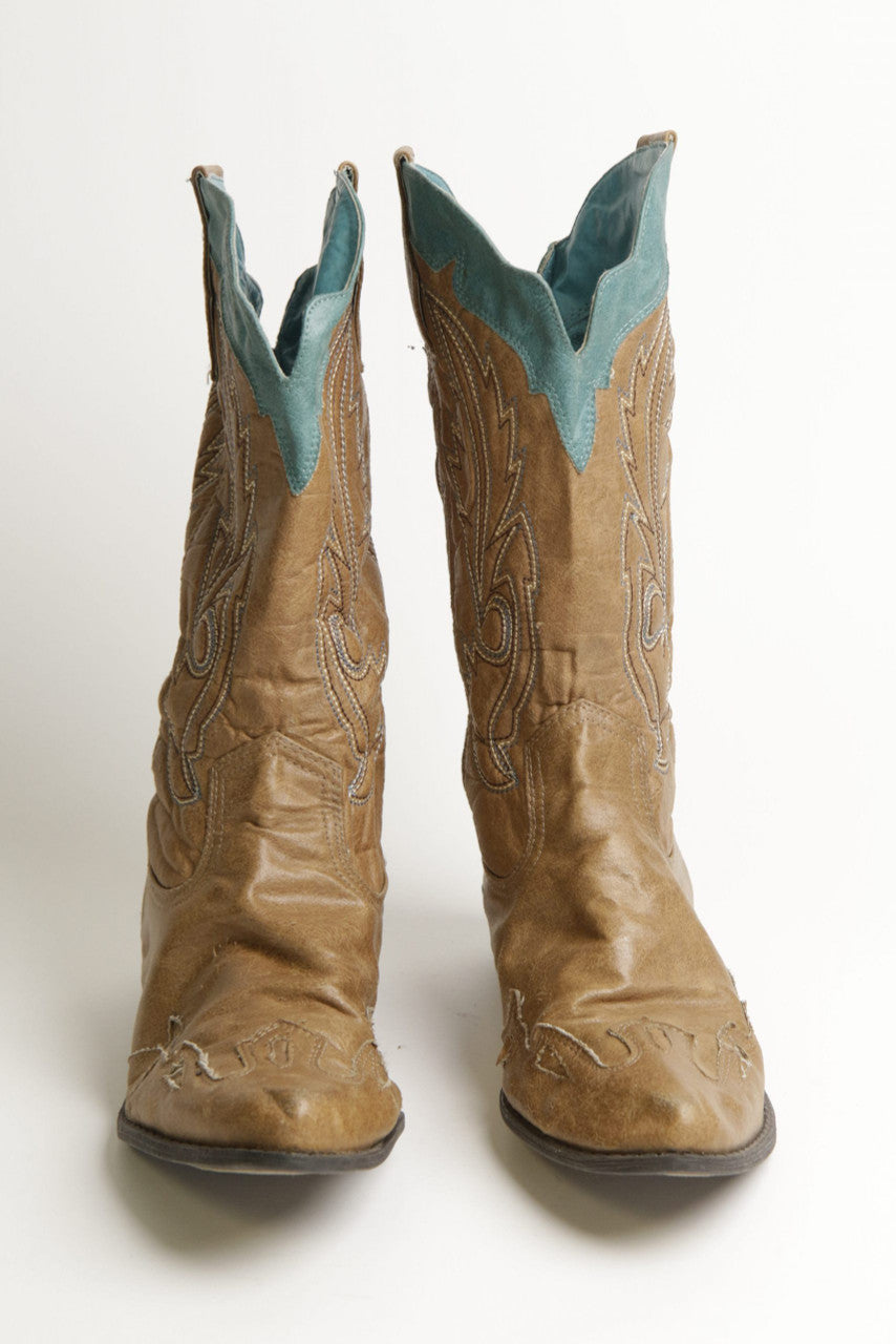 Women's 8.5 Coconuts Cowgirl Boots