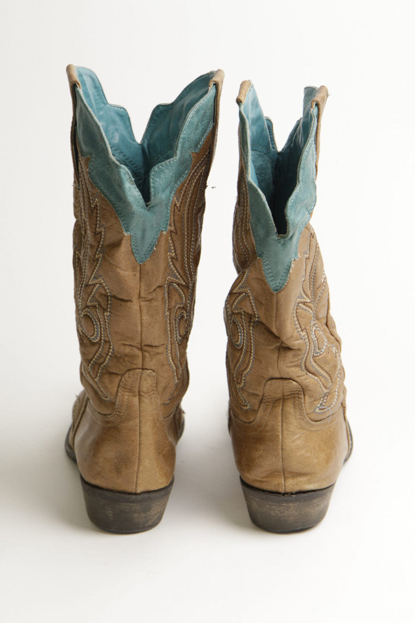 Women's 8.5 Coconuts Cowgirl Boots