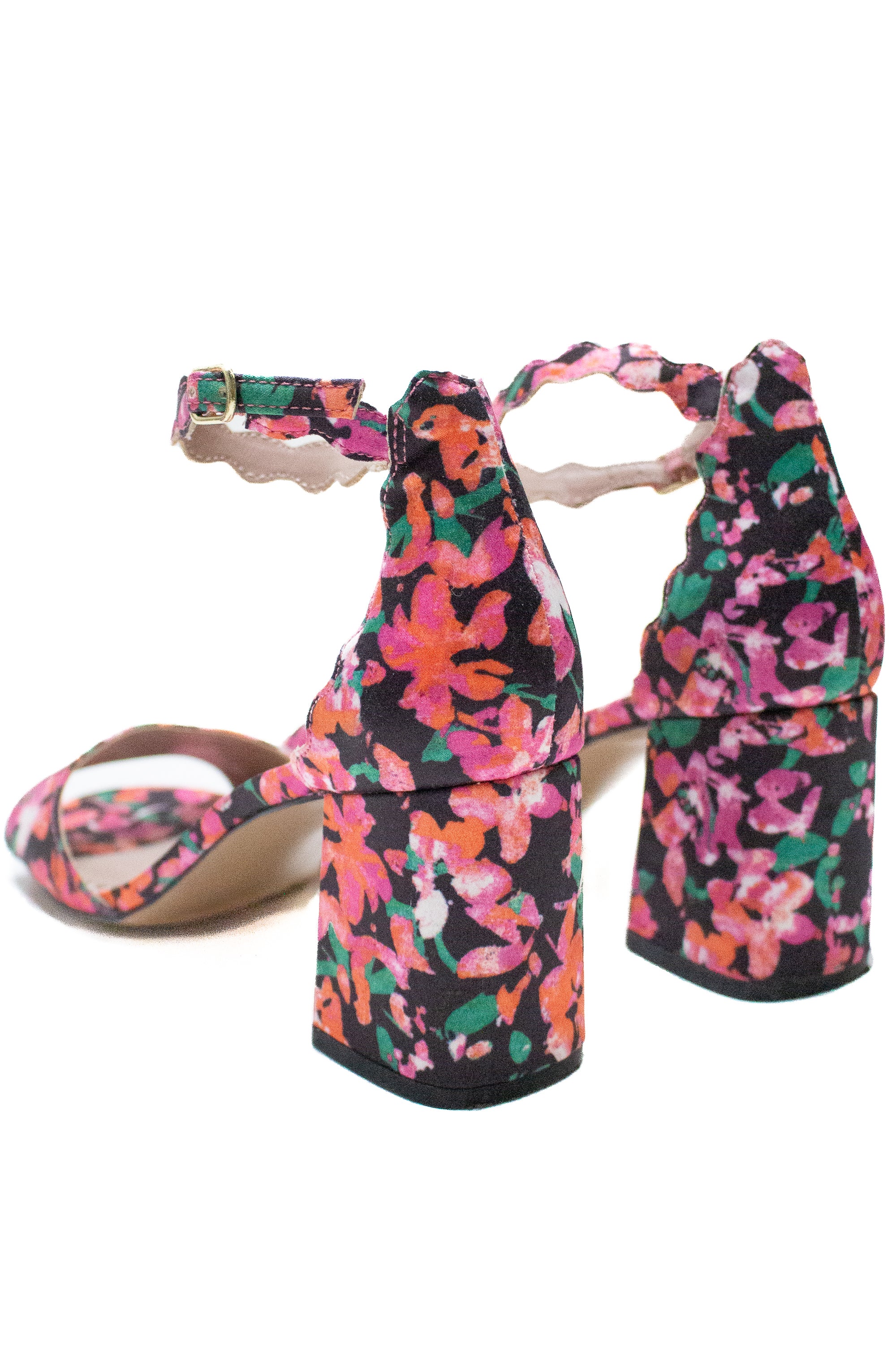 Betsey Johnson Floral Print Block Heel Pumps Sz 8M