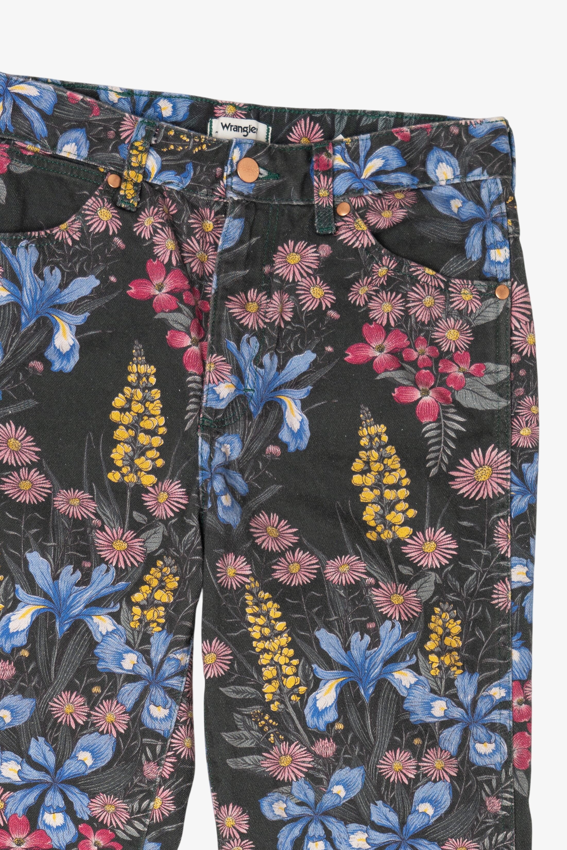 Wrangler Women's Floral Wanderer High Rise Flare Pants 27x34