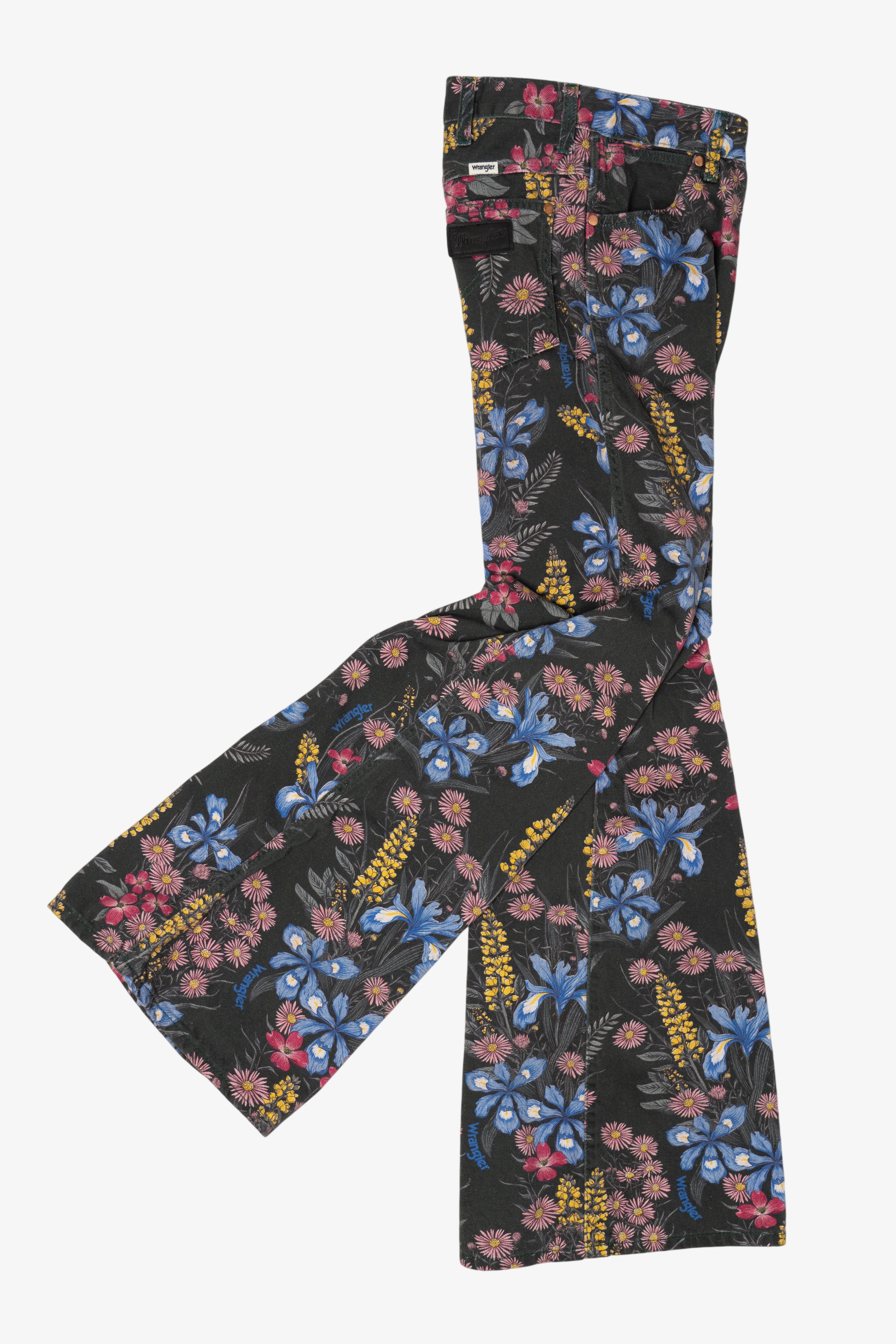 Wrangler Women's Floral Wanderer High Rise Flare Pants 27x34