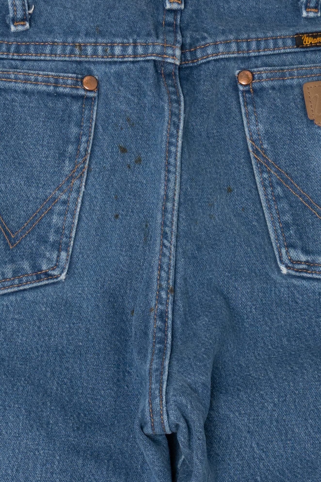 Vintage Distressed Wrangler Denim Jeans (34x34)  (1990s)
