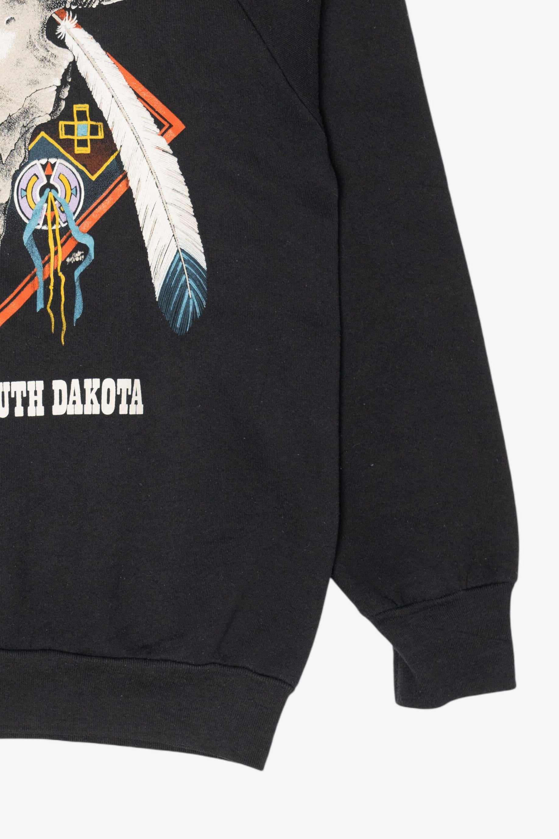 Vintage Black Hills South Dakota Raglan Sweatshirt (1990s)