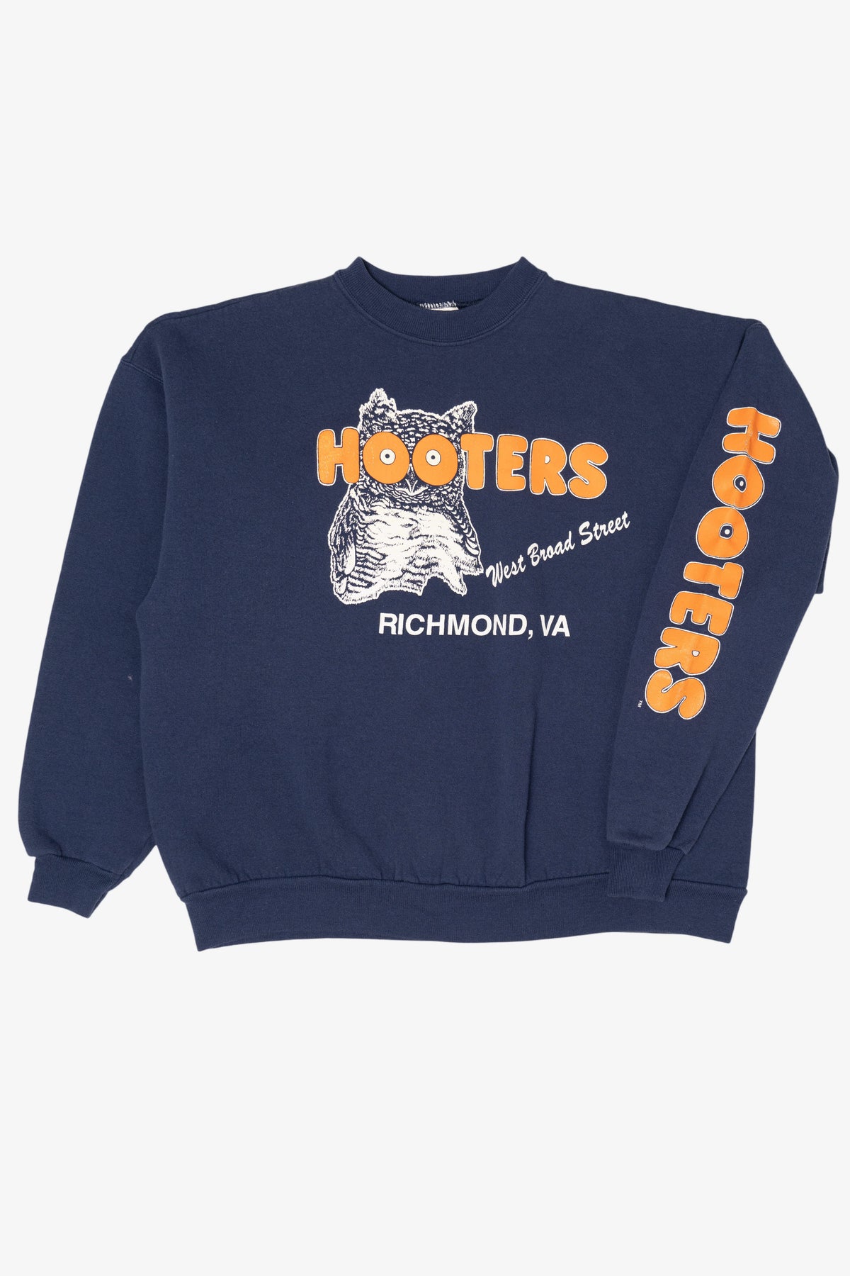Vintage Navy Blue Hooters Richmond Virginia Sweatshirt (1990s)