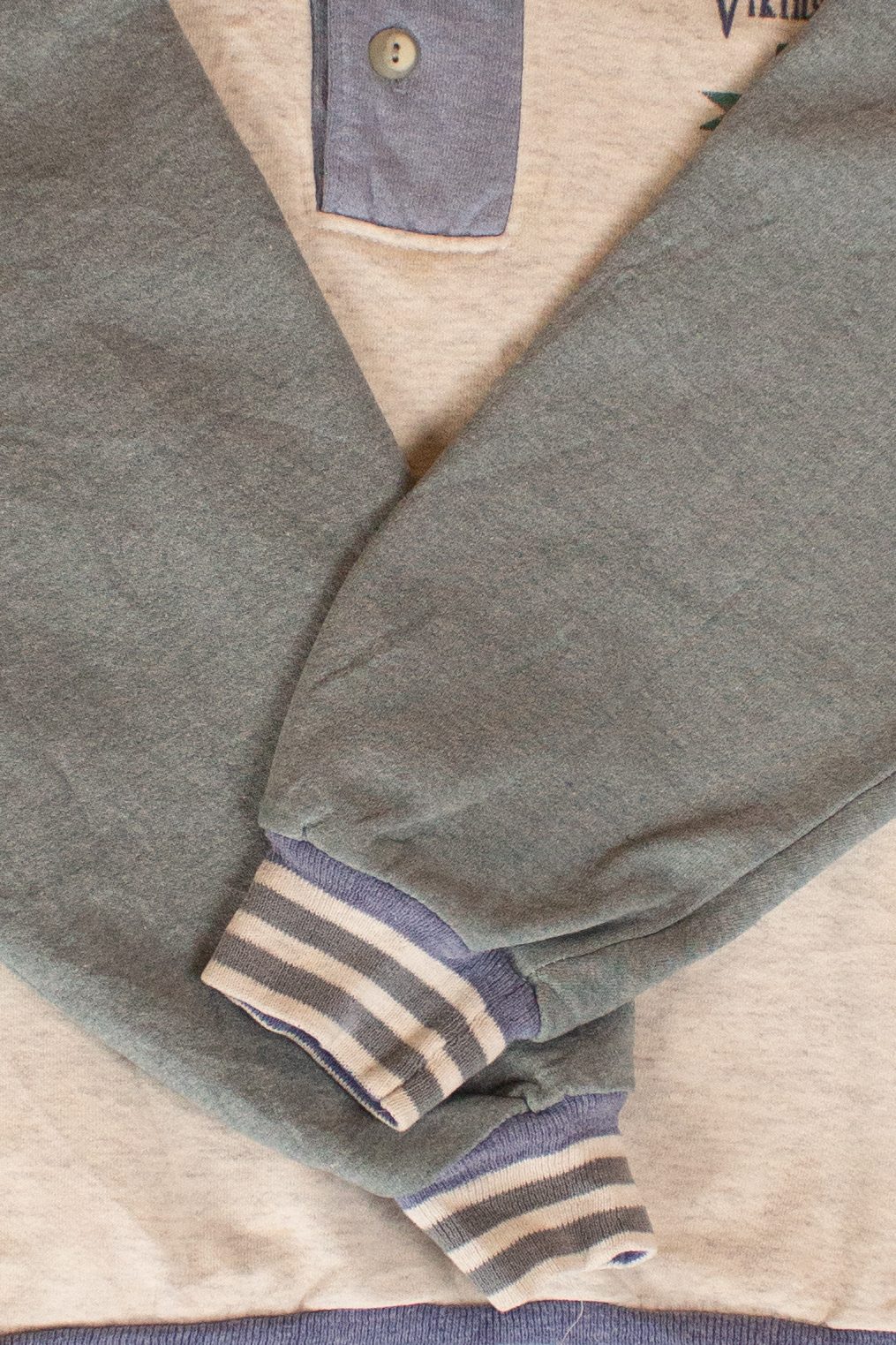 Vintage Viking Serenade Sweatshirt (1990s)