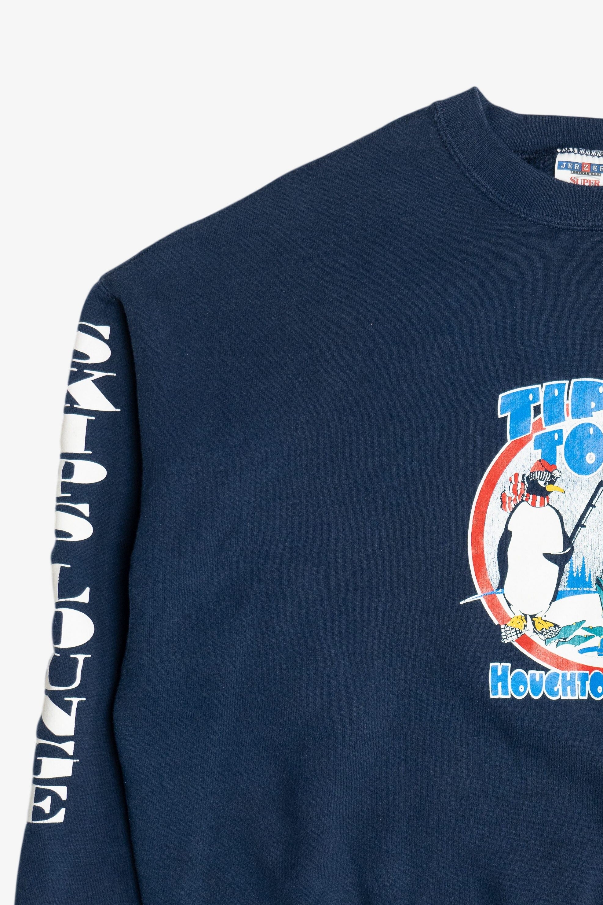 Vintage "Skips Lounge" "Houghton Lake, MI" "USA '98" Penguin Sweatshirt (1990s)