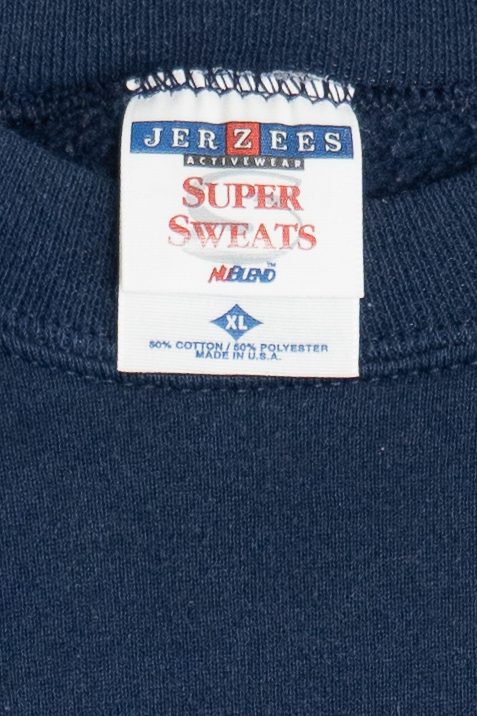 Vintage "Skips Lounge" "Houghton Lake, MI" "USA '98" Penguin Sweatshirt (1990s)