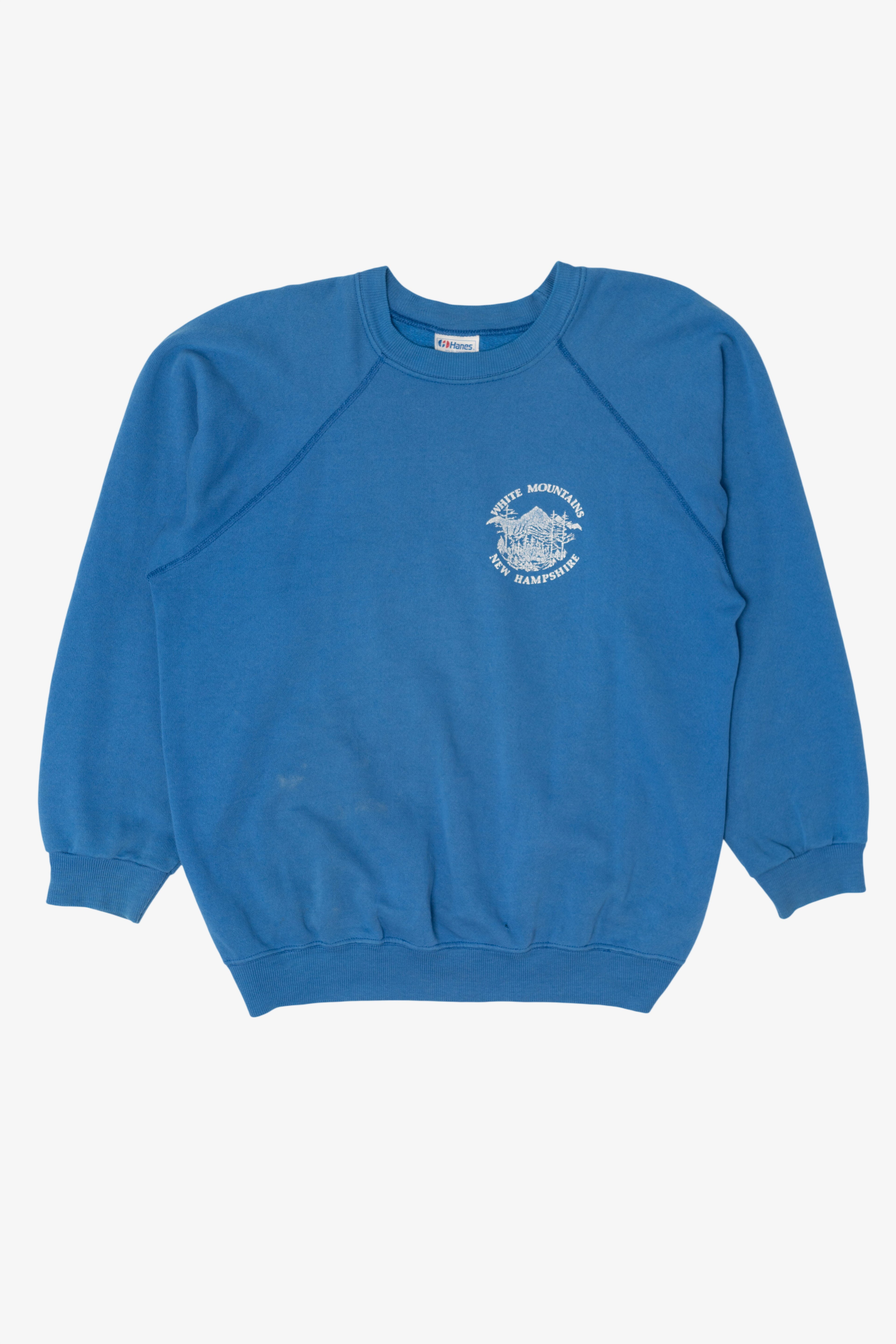 Vintage Blue White Mountains New Hampshire Raglan Sweatshirt (1990s)