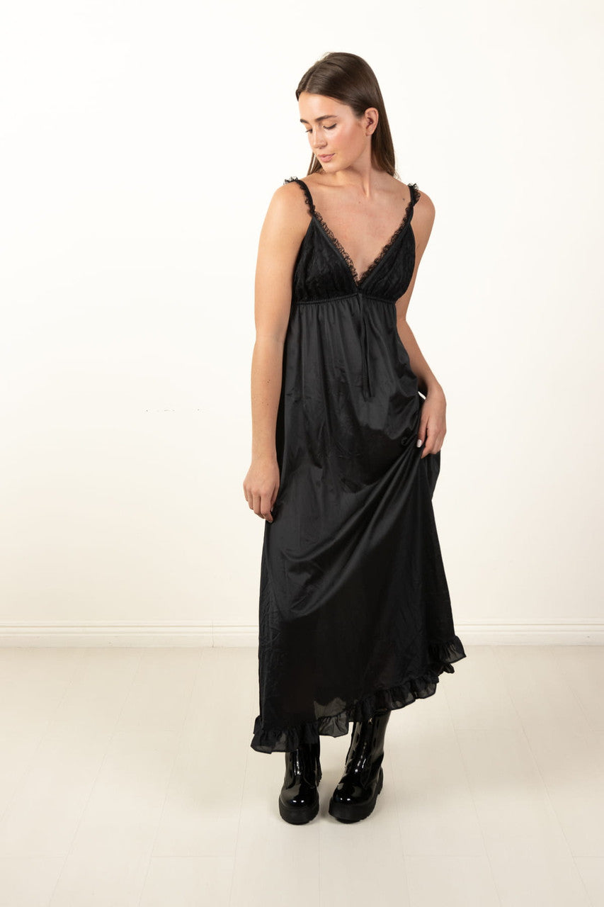 Vintage Dara-Jane Lace Maxi Slip Dress (1980s)