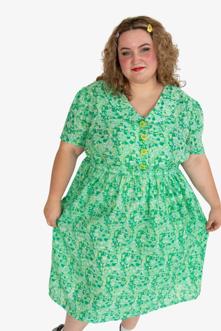 Vintage Green Floral Button Dress (1960s)