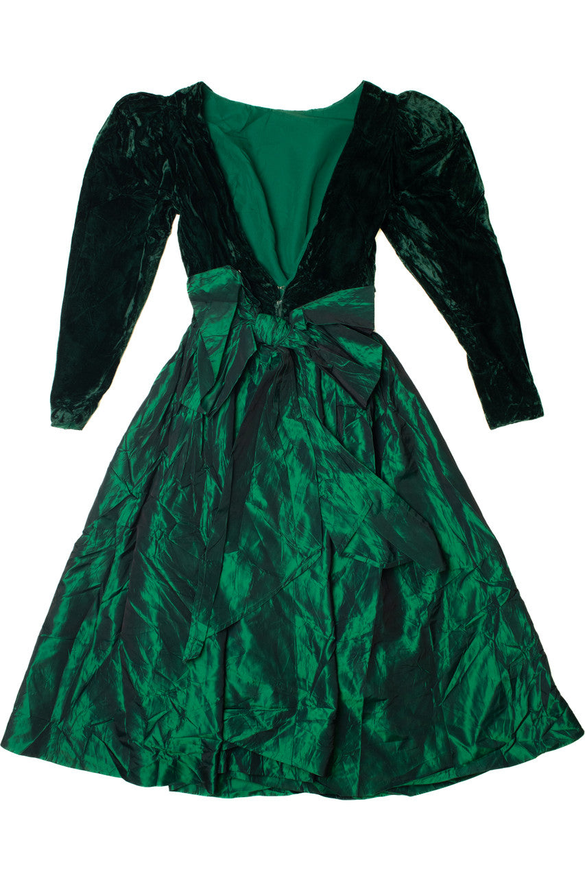 Vintage Crushed Velvet 3/4 Sleeve Large Bow Dress (1980s)
