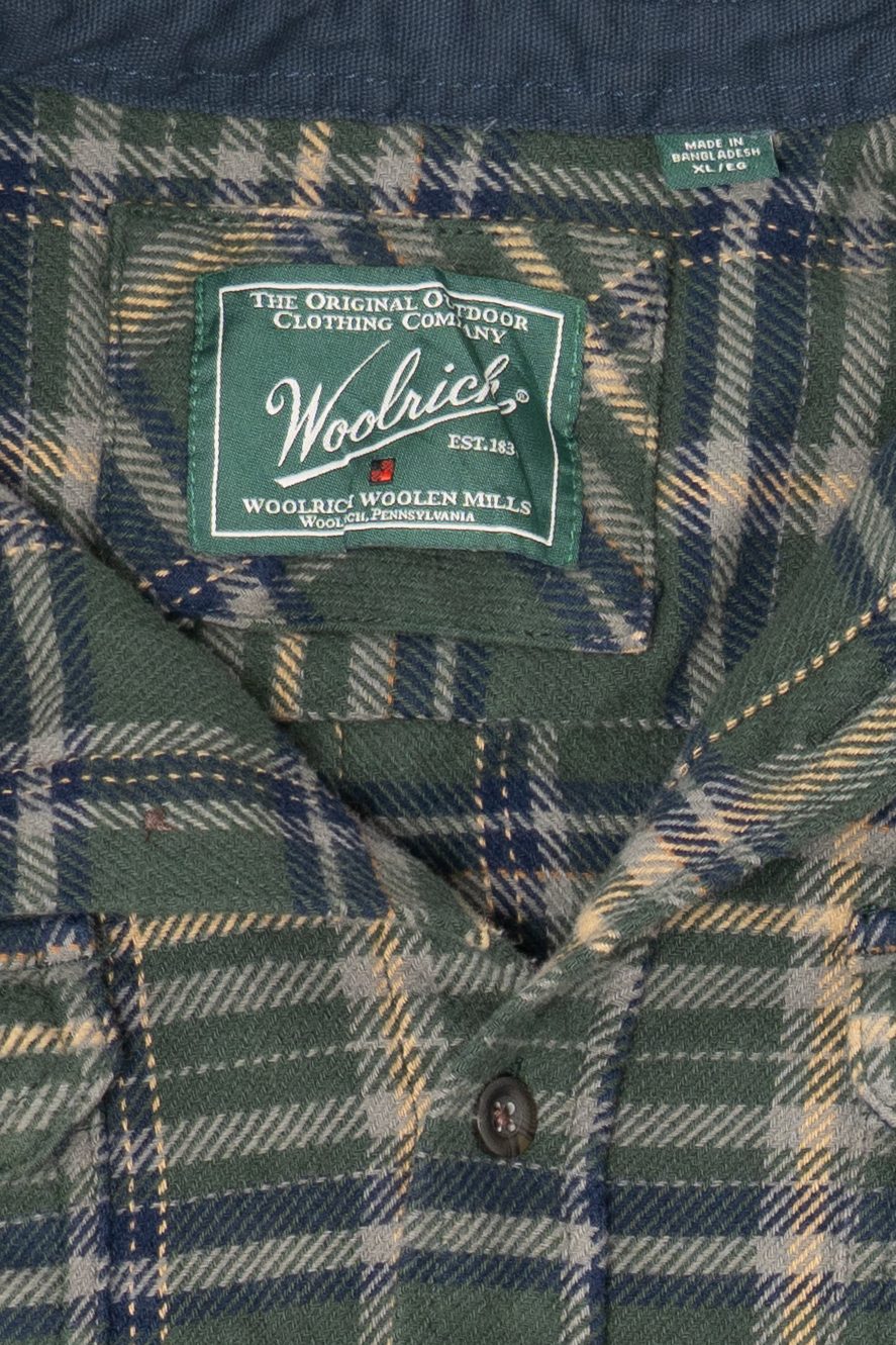 Vintage Green Woolrich Button Up Flannel Shirt (2000s)