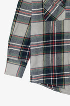 Vintage Gray Northwest Territory Button Up Flannel Shirt (1990s)