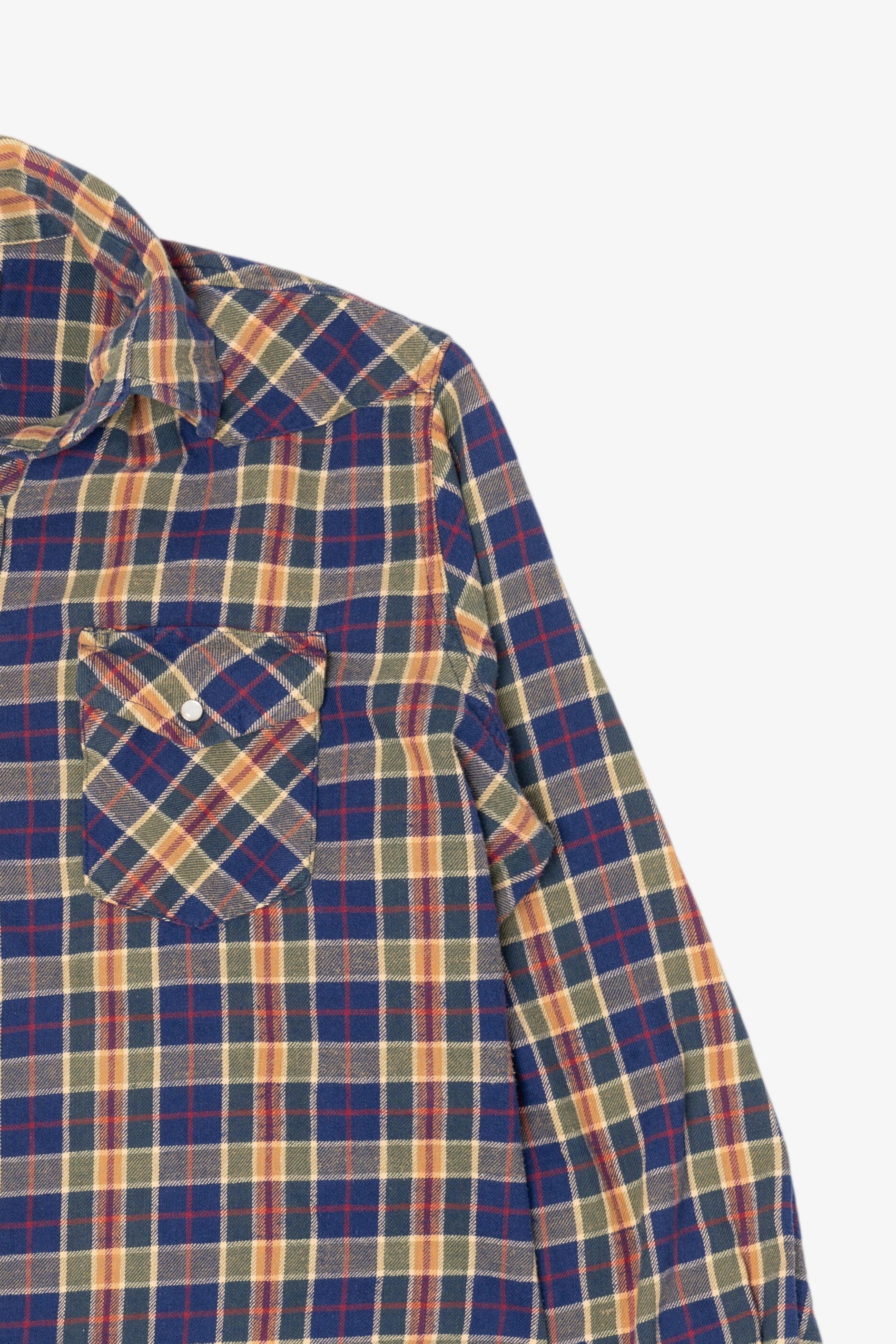 Vintage Wrangler Pearl Snap Button Up Flannel Shirt (1990s) – Ragstock