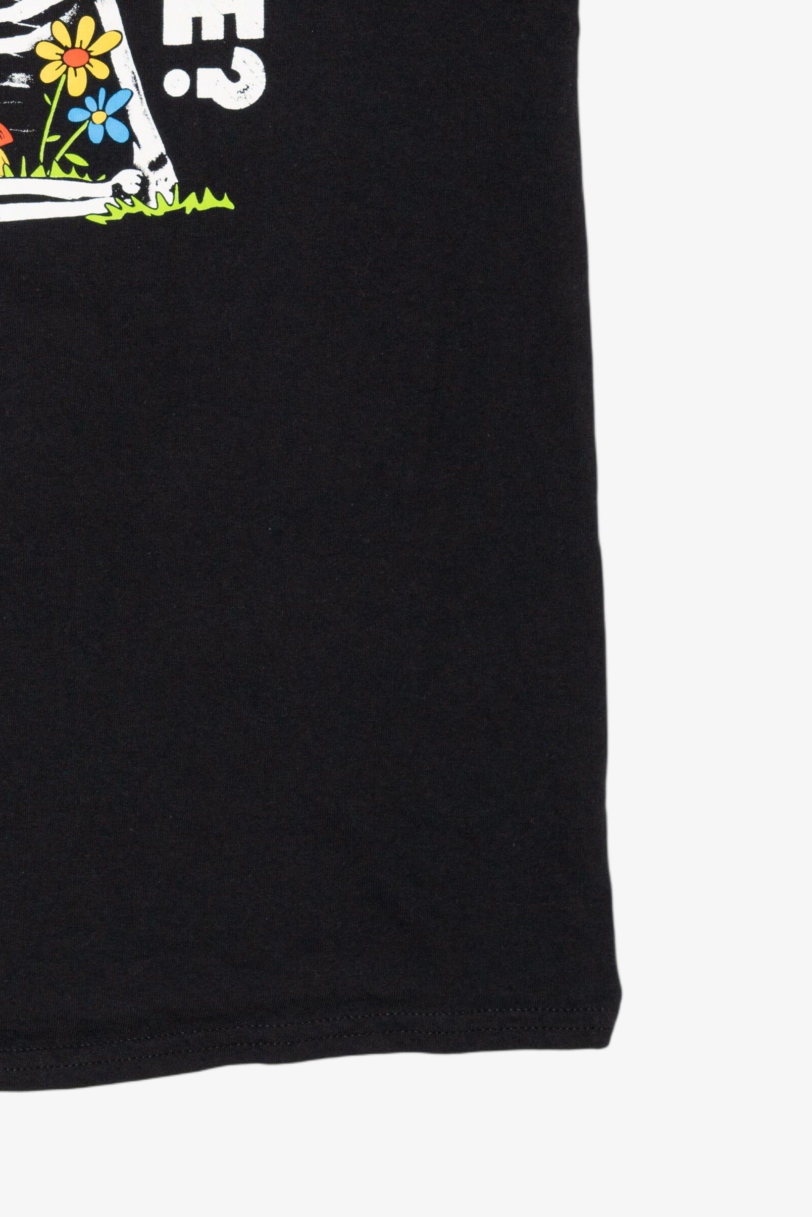 Skeleton "Do I Look Like I Care?" Funny Halloween T-Shirt