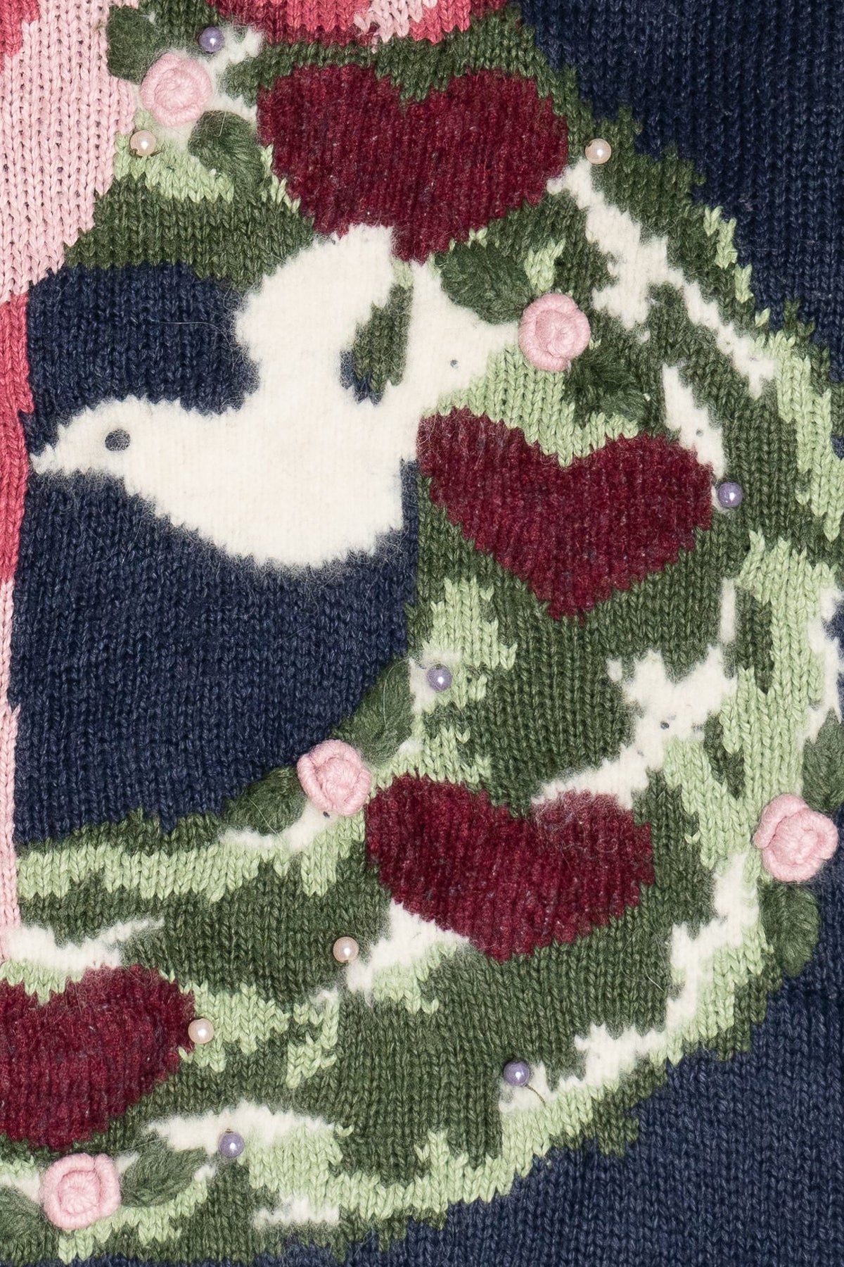 Vintage Hand Embroidered Heart Wreath Graphic Sweater (1990s)