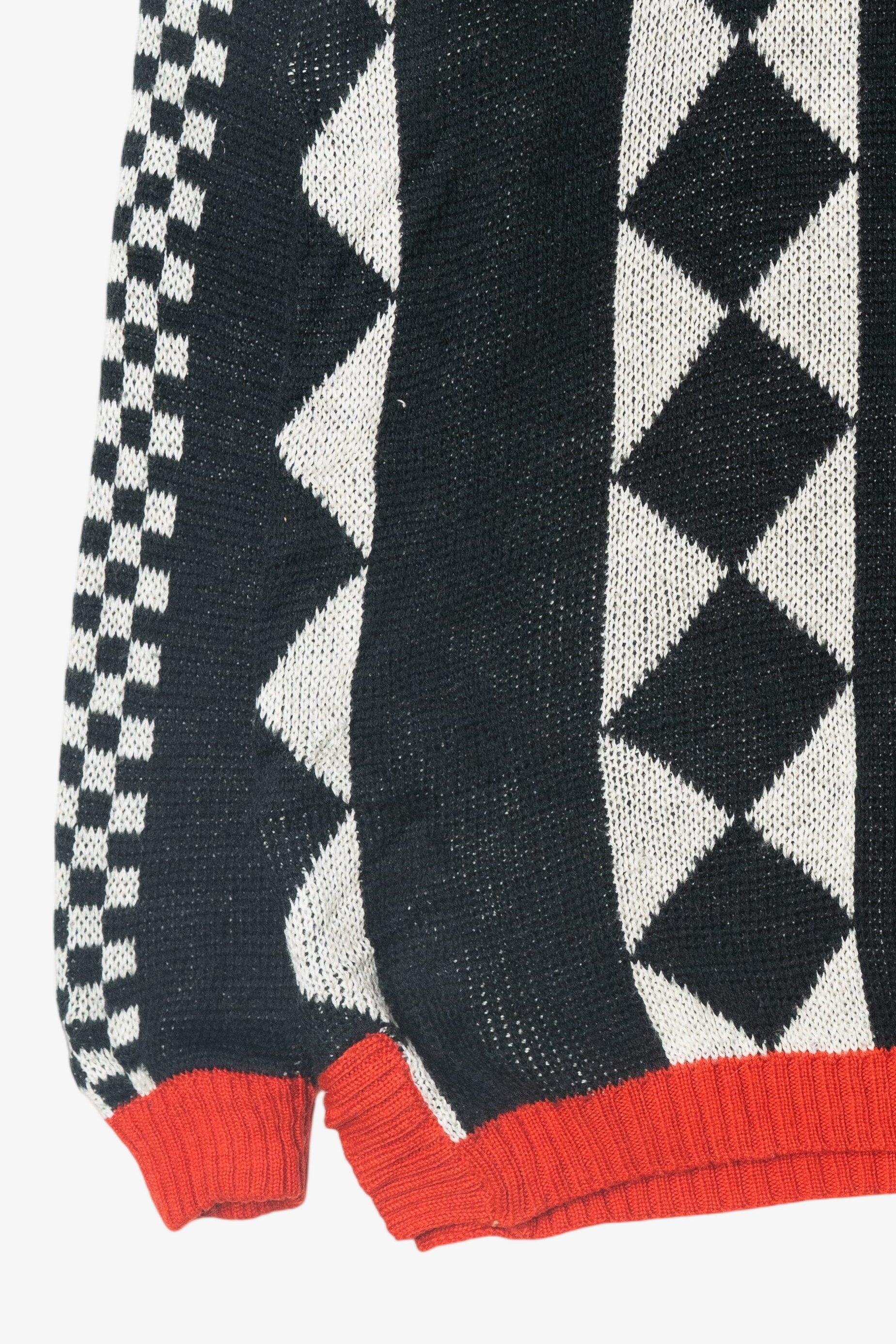 Vintage Lizsport Diamond Check Graphic Sweater (1980s)