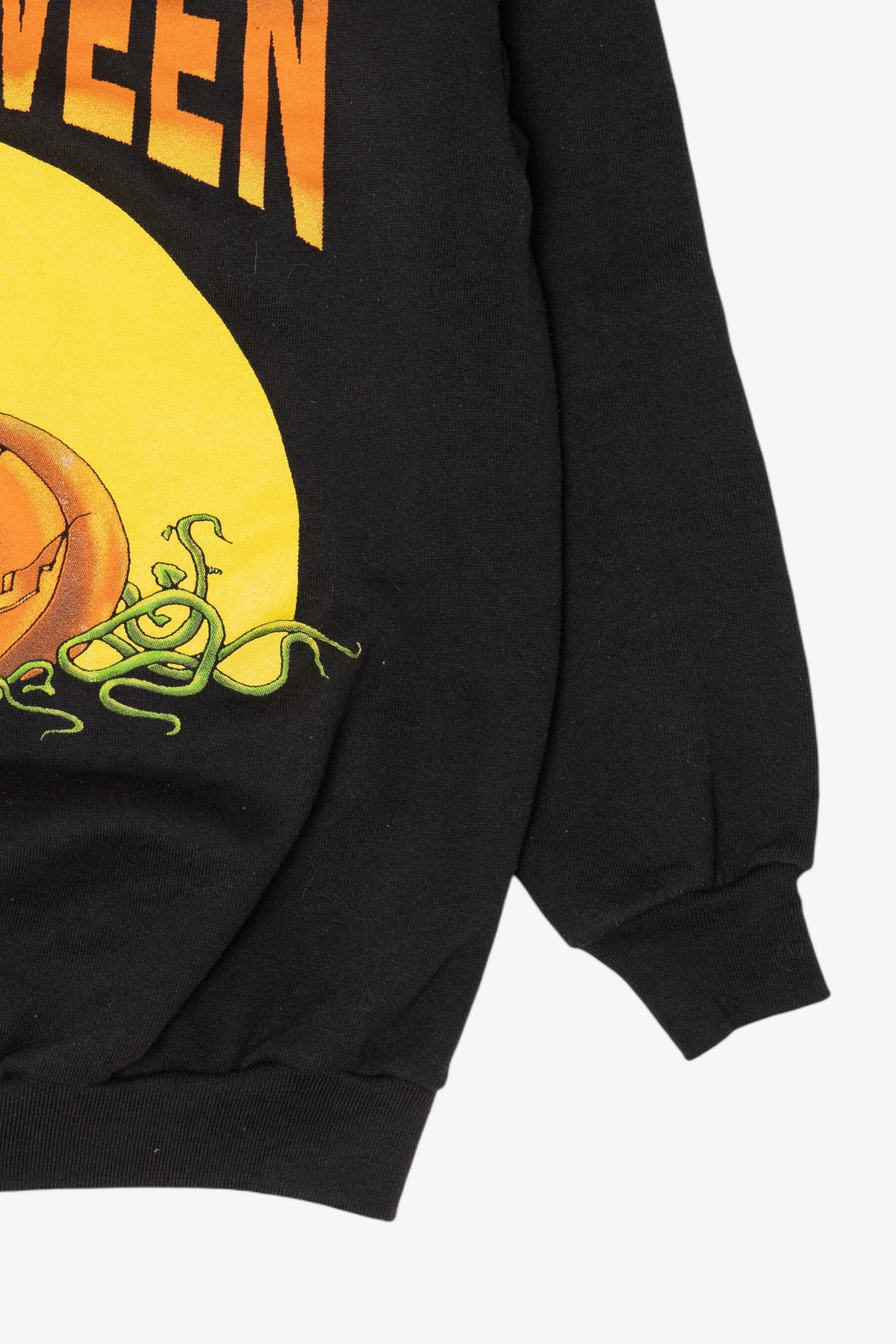 Vintage Happy Halloween Jack O Lantern Sweatshirt (1990s)
