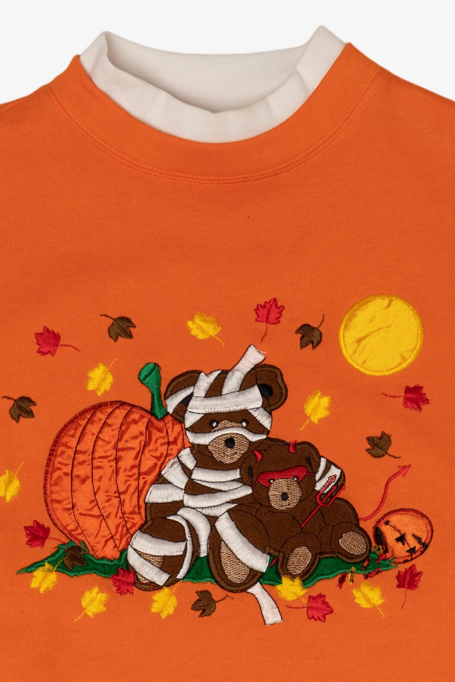 Vintage Orange Embroidered Teddy Bears Halloween Sweatshirt (1990s)