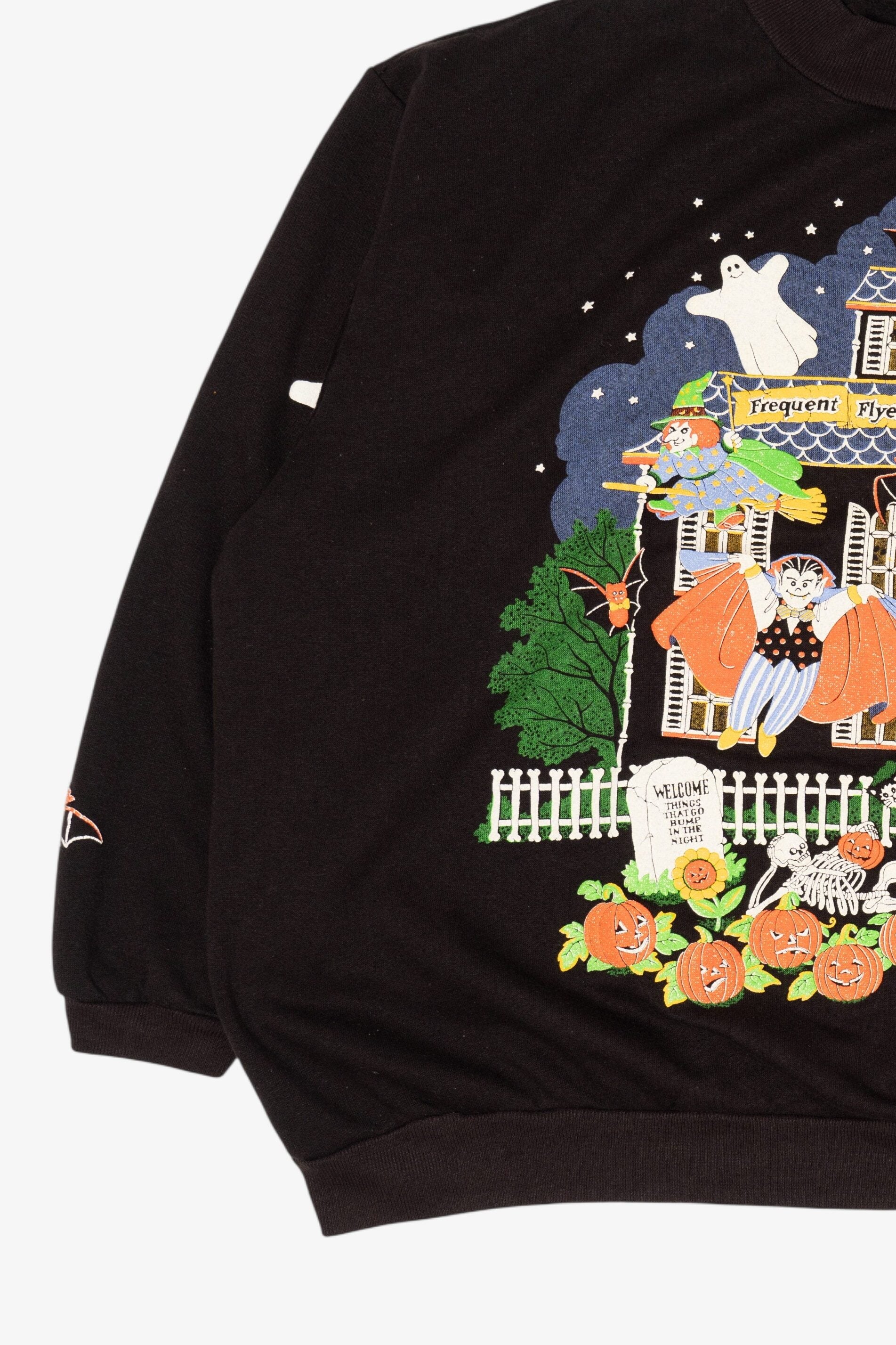 Vintage Embossed Haunted House Dracula Halloween Sweatshirt (1980s)