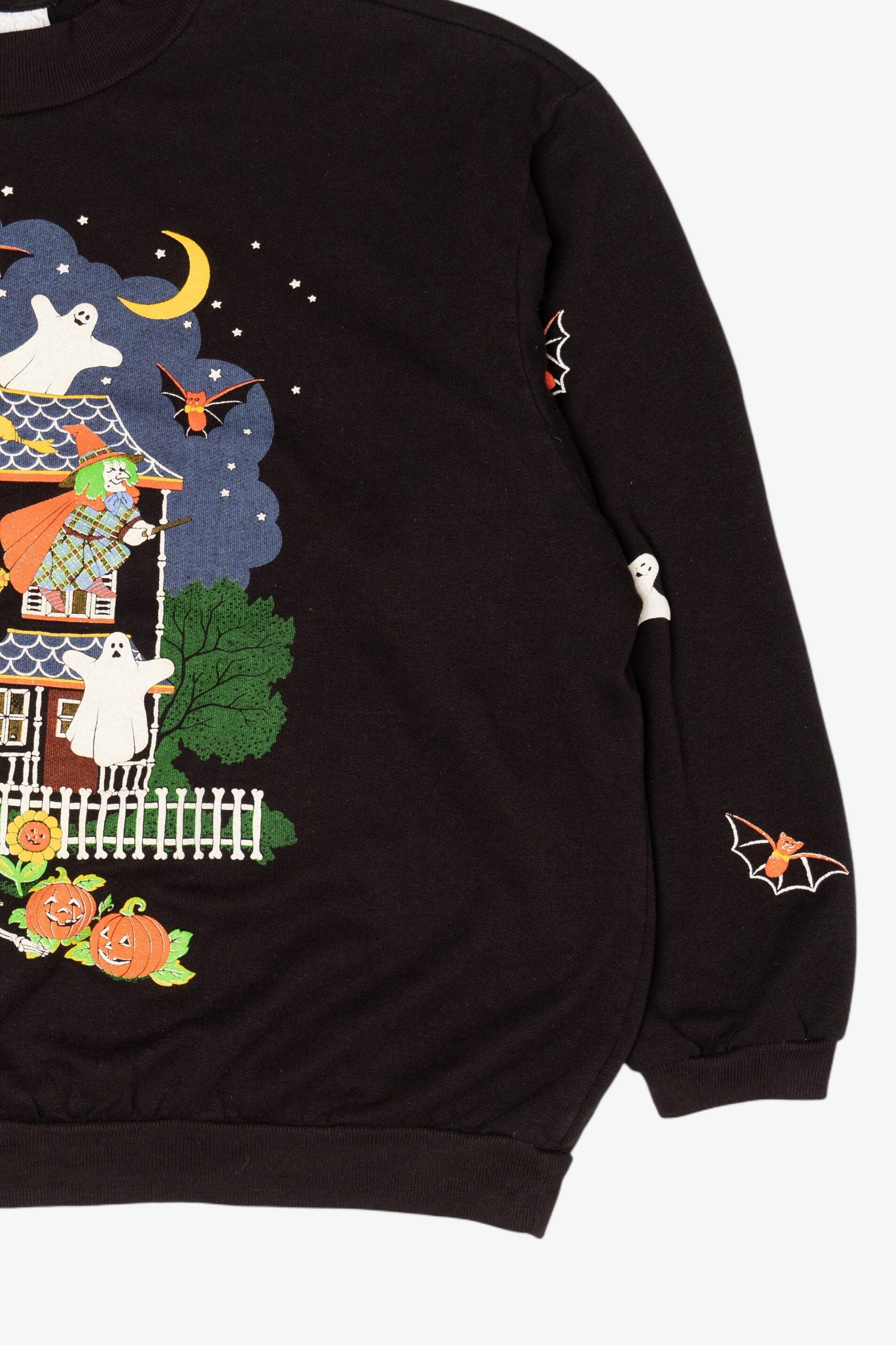 Vintage Embossed Haunted House Dracula Halloween Sweatshirt (1980s)