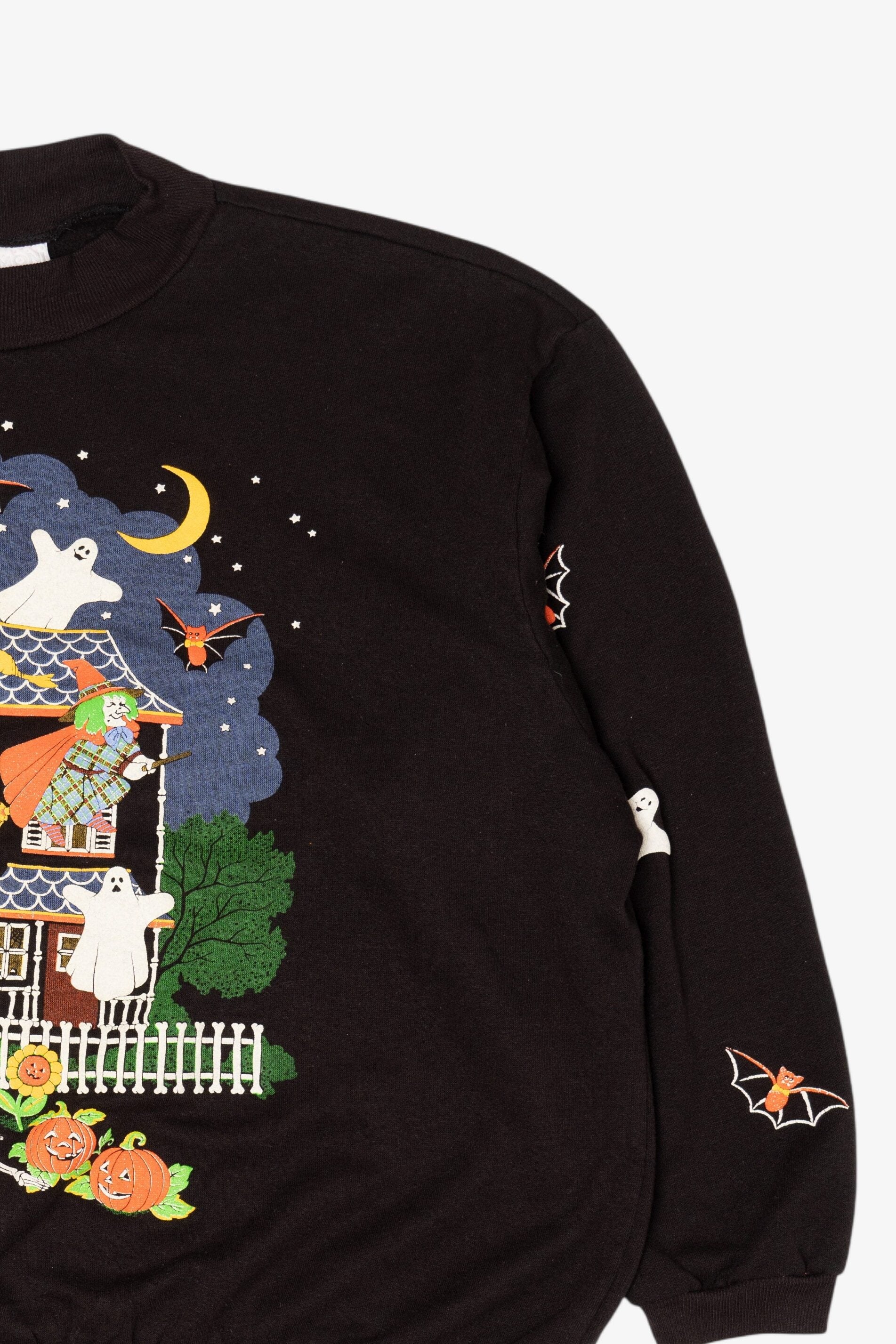 Vintage Embossed Haunted House Dracula Halloween Sweatshirt (1980s)