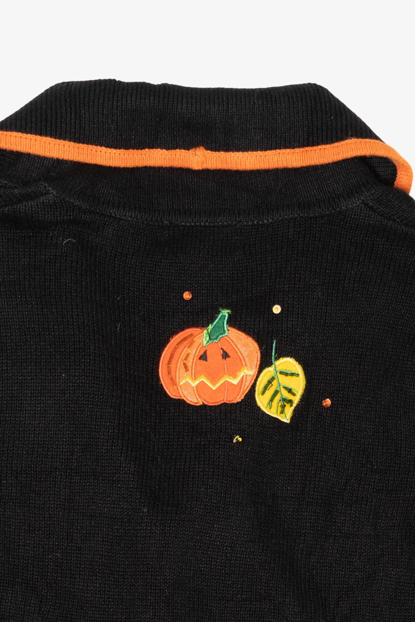 Vintage Black Tiara Pumpkin Patch Halloween Cardigan (1990s)