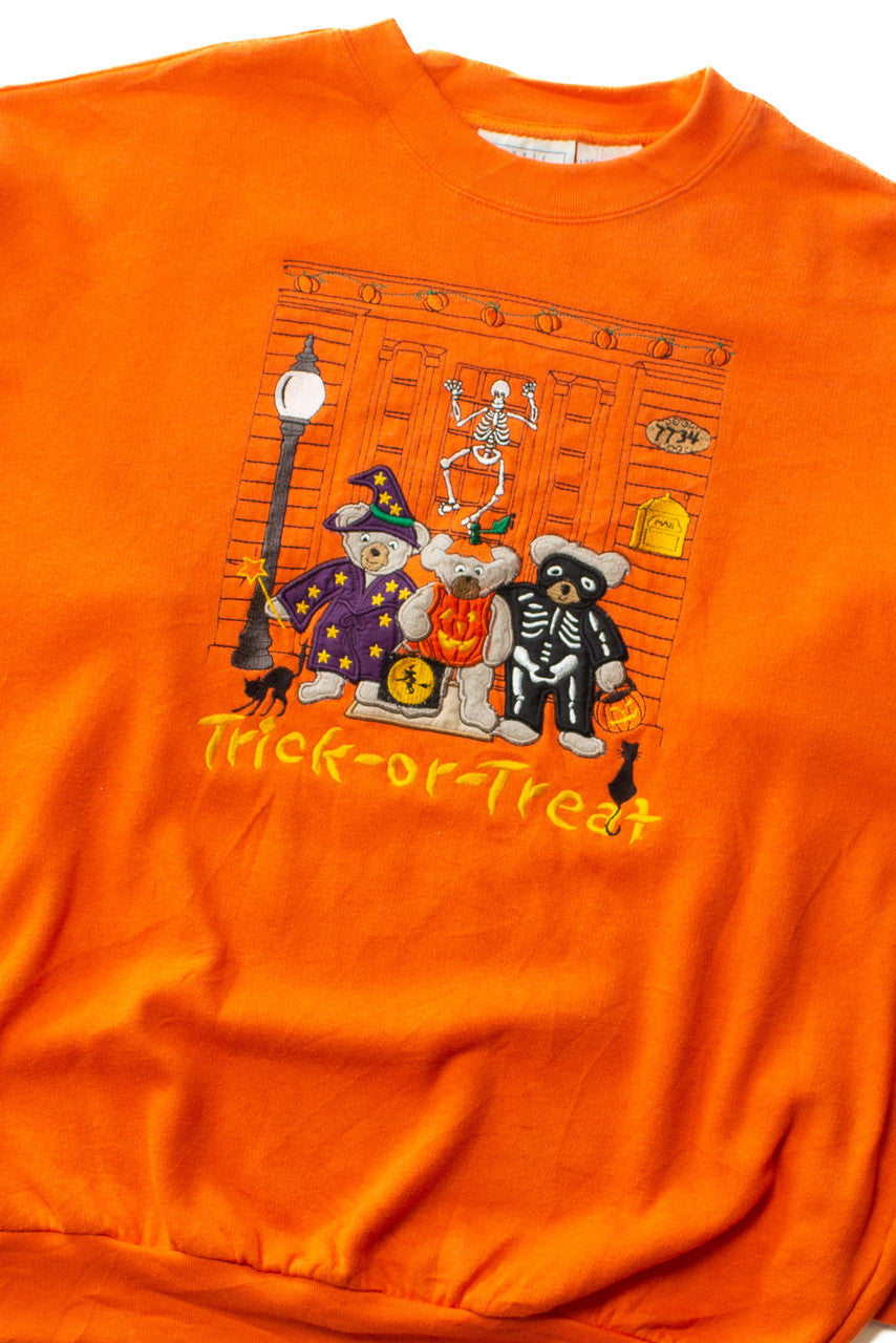 Vintage Trick-or-Treat Teddy Bears Halloween Sweatshirt (1990s)