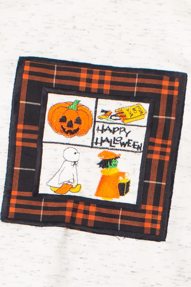 Vintage Embroidered Patch Trick or Treaters Halloween Sweatshirt 