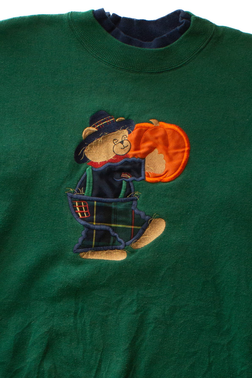 Vintage Pumpkin Bear Hug Fall Sweatshirt (1990s)