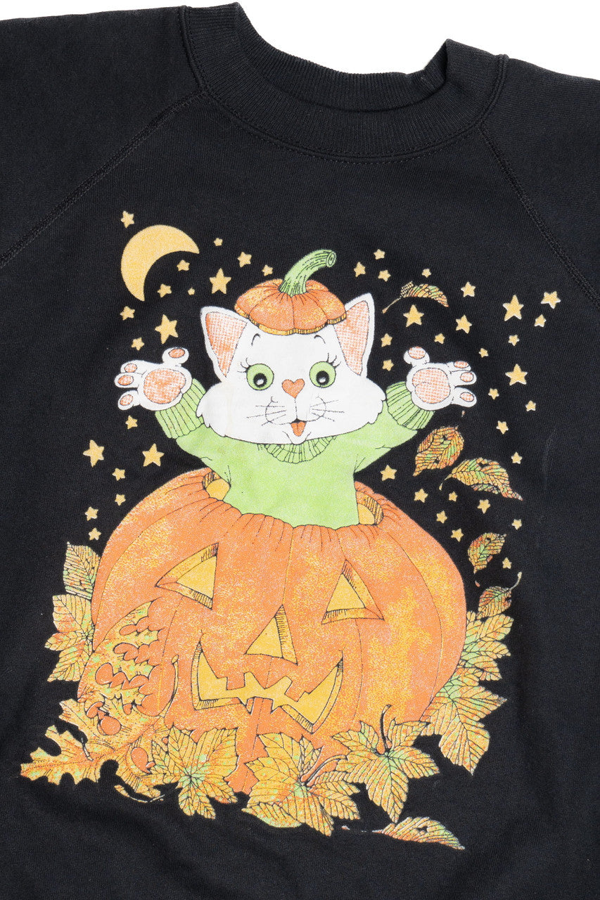 Vintage Cat In A Pumpkin Halloween Sweatshirt