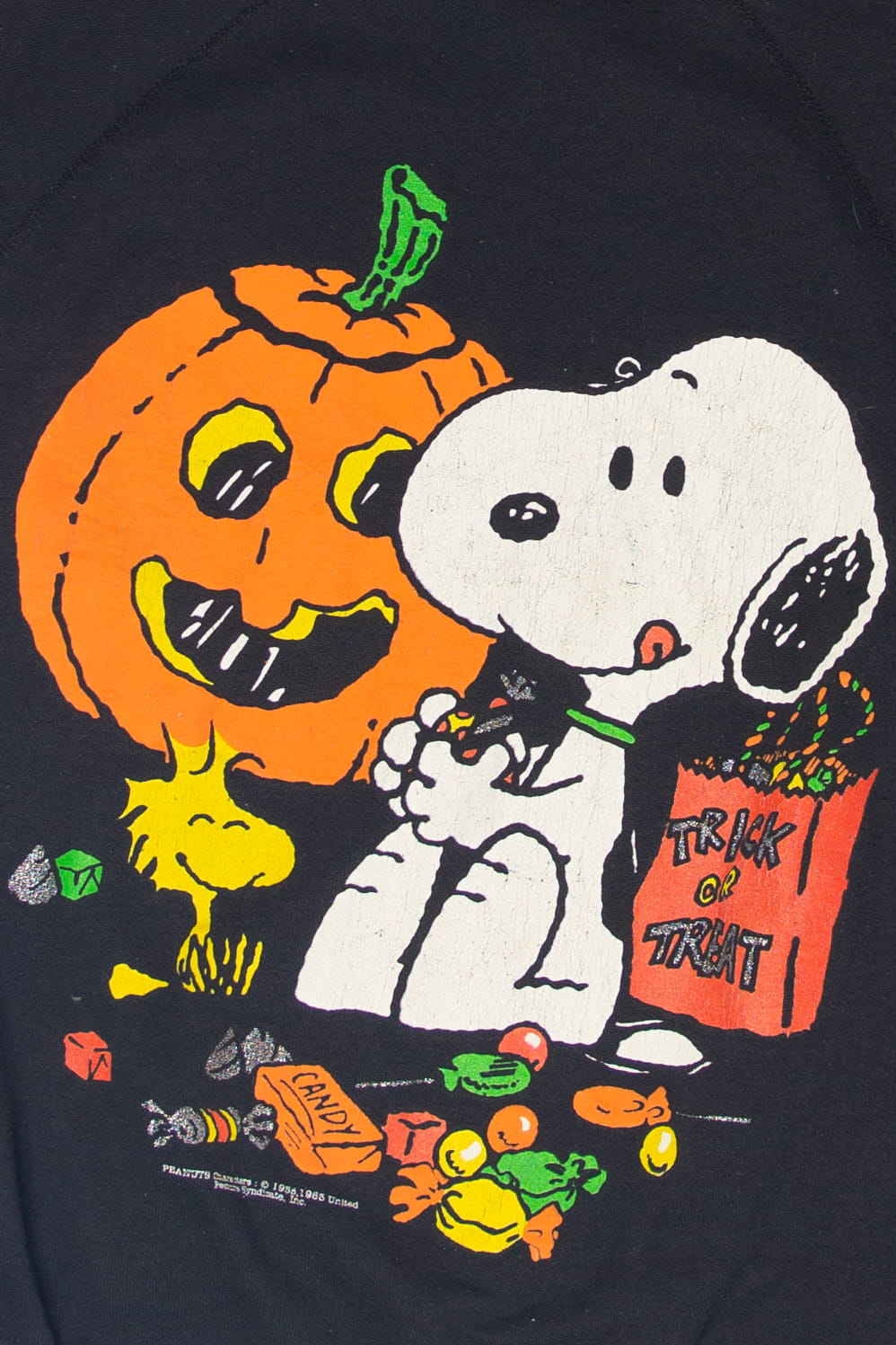 Vintage Snoopy Candy Halloween Sweater (1990s)
